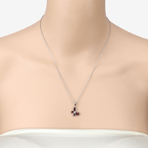 0.80 Carat Genuine Garnet .925 Sterling Silver Pendant by Bids.com