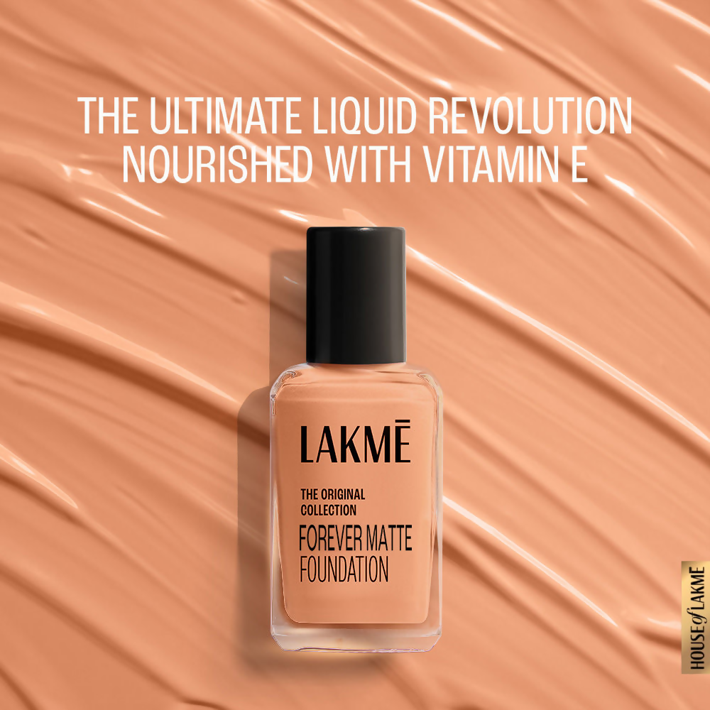 Lakme Forever Matte Foundation For Superior Coverage - Resist Pearl