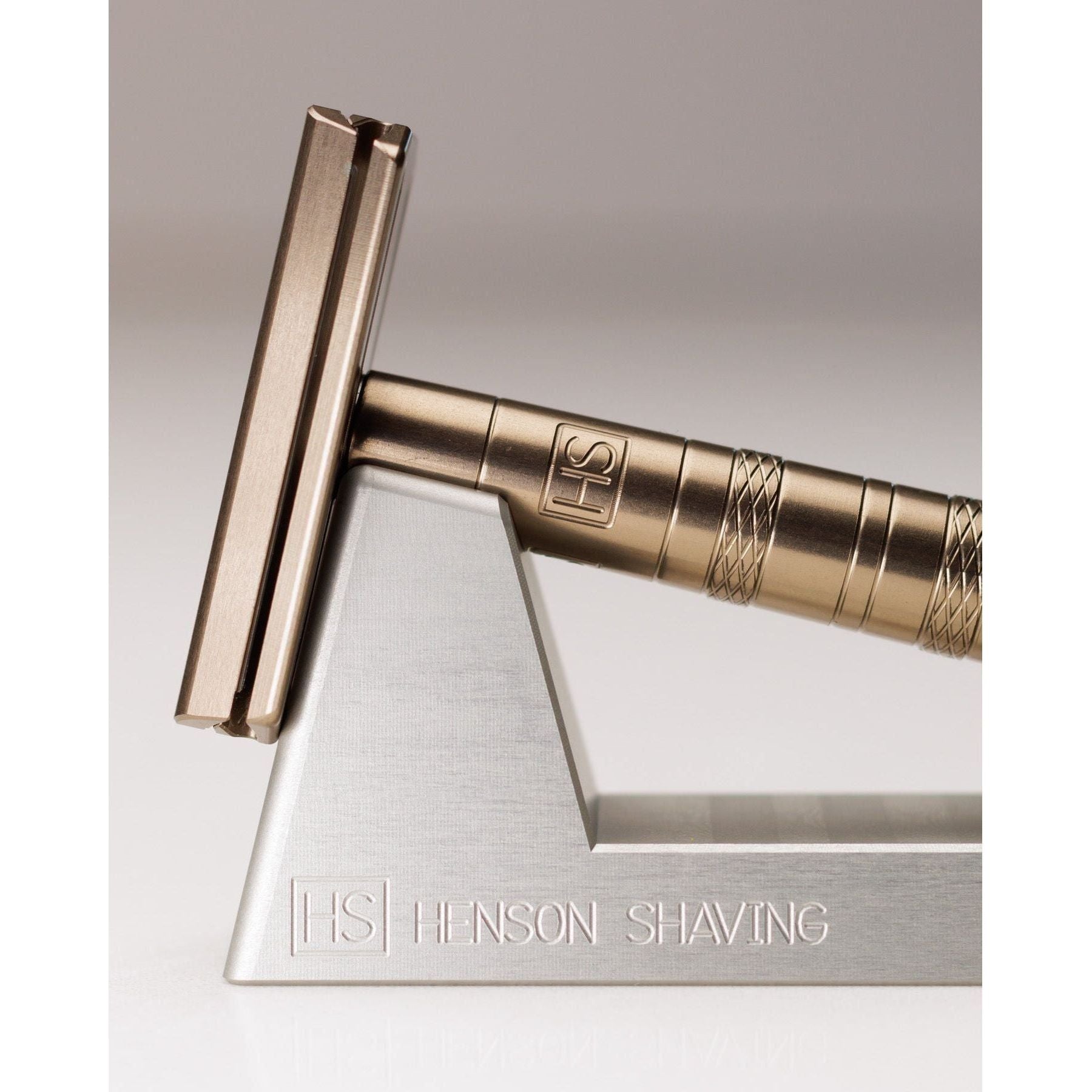 Henson Shaving Razor Stand by Pasteur Pharmacy