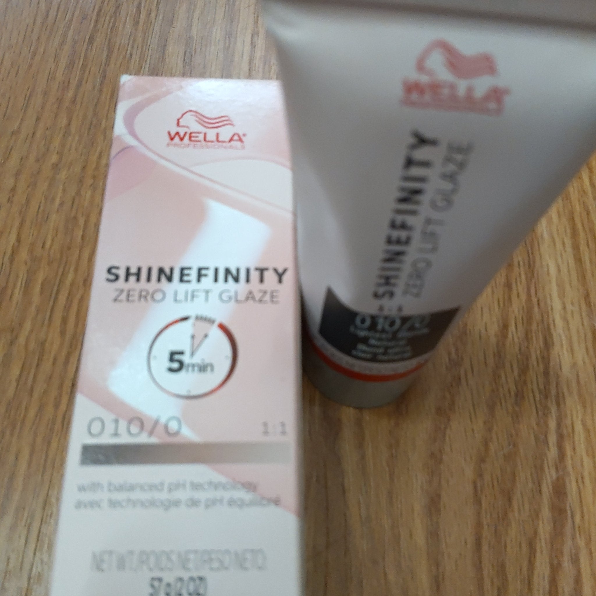 Wella Shinefinity Zero Lift Glaze 07/12, 2 oz