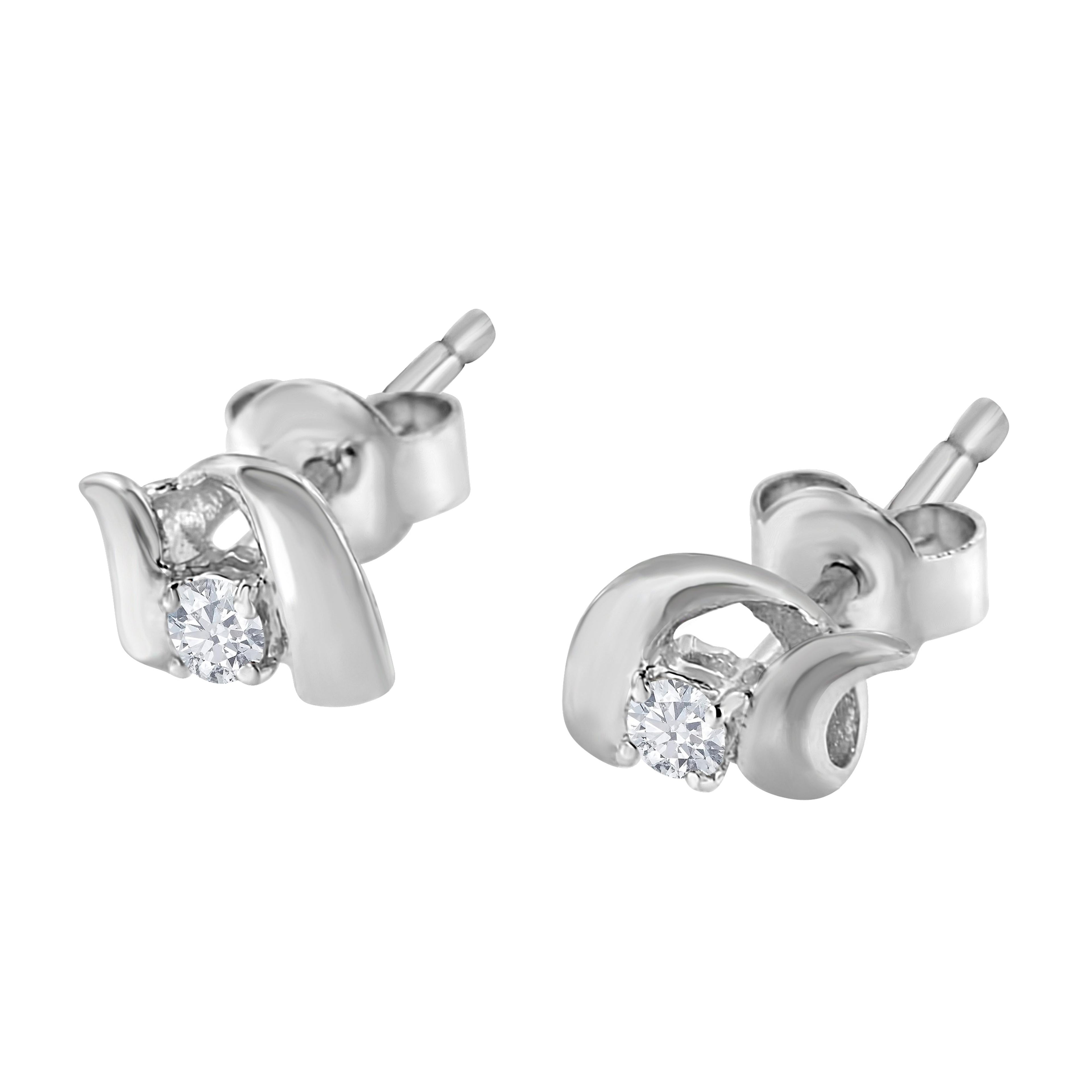 .925 Sterling Silver Round Cut Diamond Fashion Stud Earrings (0.10 cttw, I-J Color, I2-I3 Clarity) by Bids.com