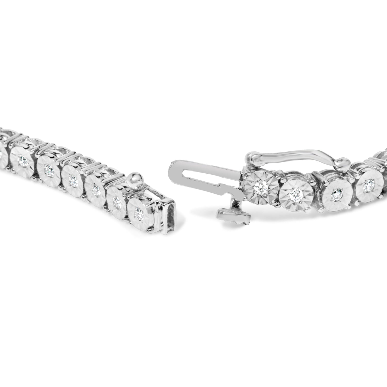 10K White Gold 1/2 Cttw Real Diamond Illusion-Set Miracle Plate Tennis Bracelet (I-J Color, SI2-I1 Clarity) - Size 7.5" by Bids.com