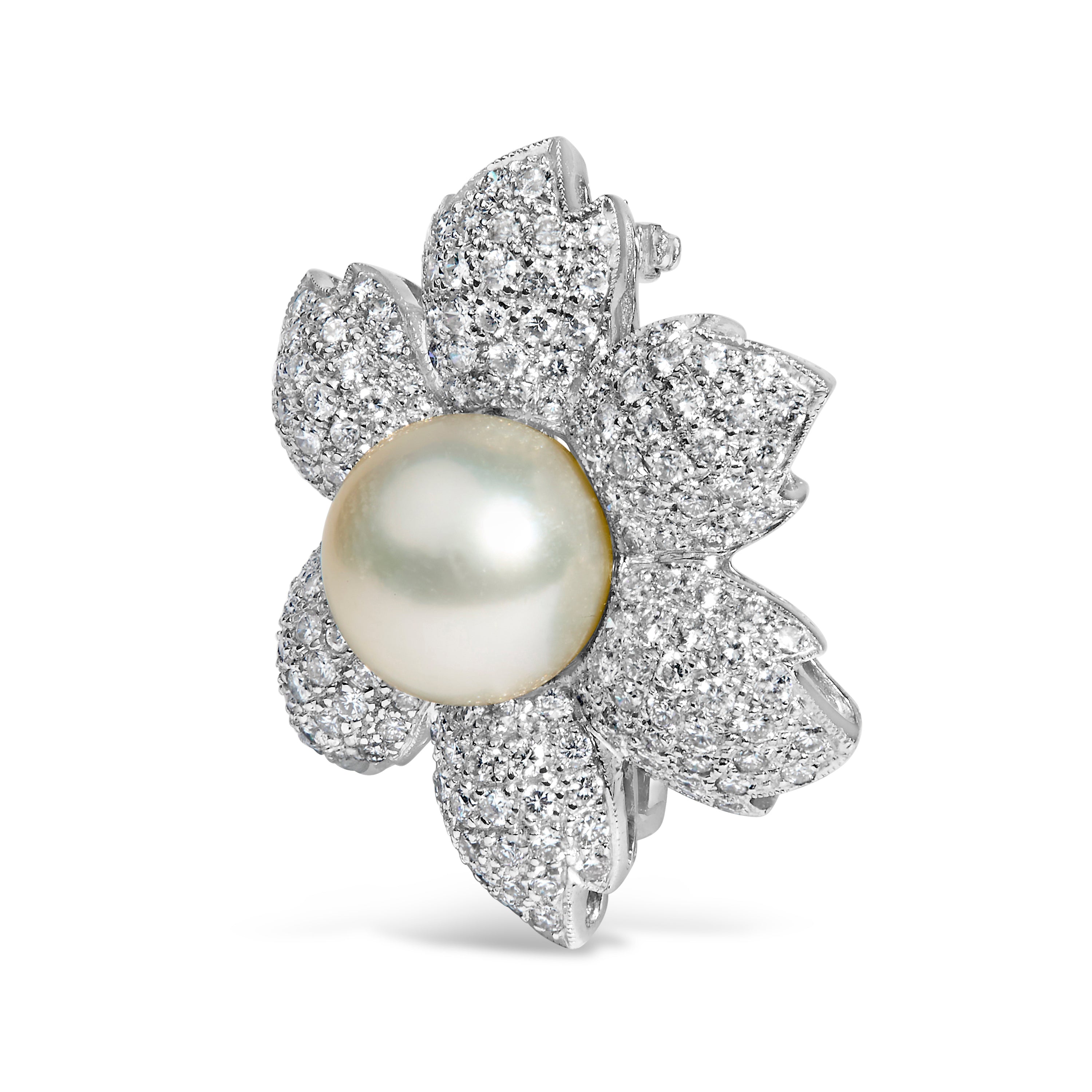 18K White Gold 2 3/4 Cttw Diamond and 12.5 MM Cultured Freshwater Pearl Floral Brooch Pin (G-H Color, VS1-VS2 Clarity) by Bids.com