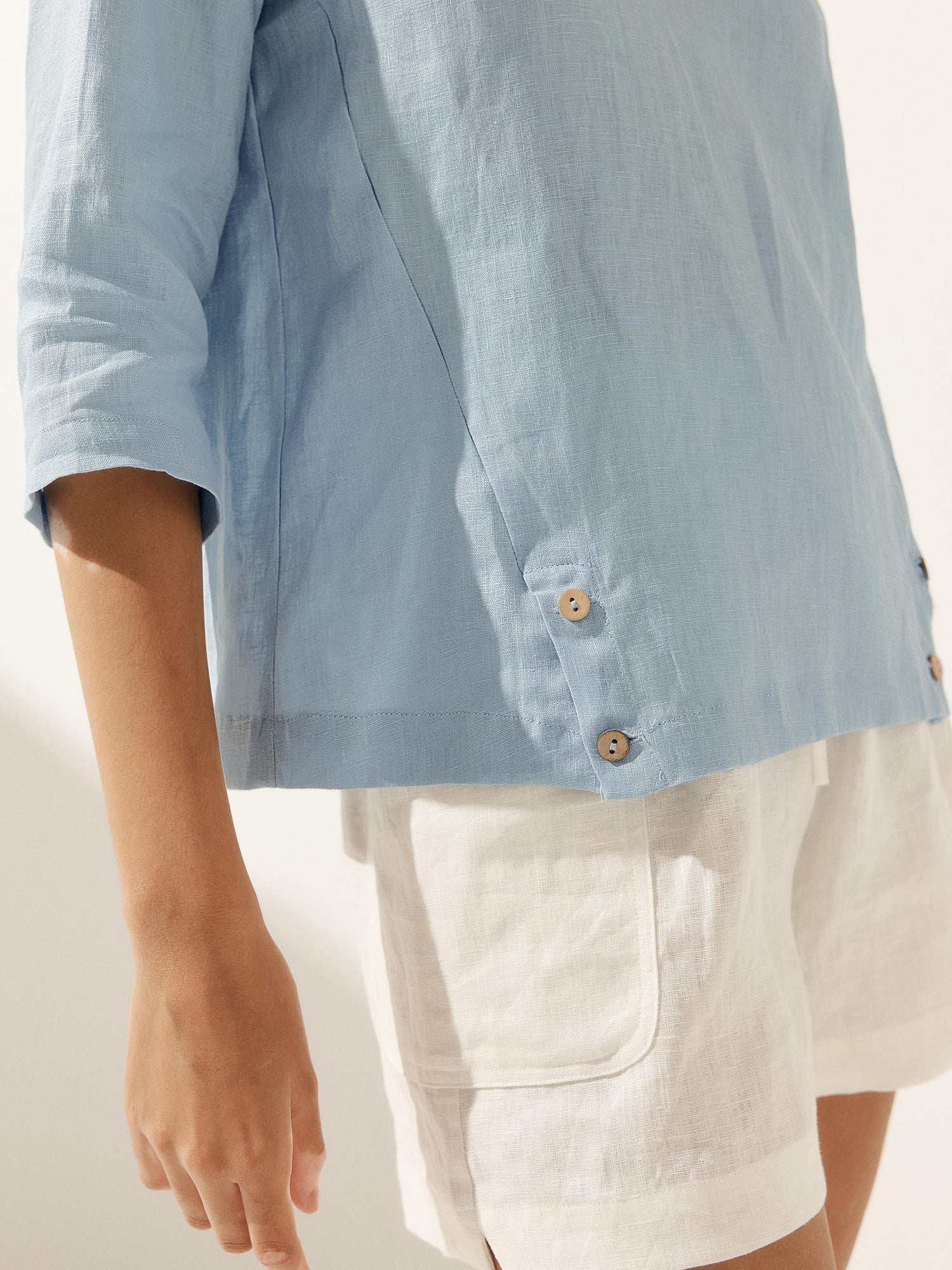 Linen Round Soft-Fold Collar Top ANAIS by LINTICO