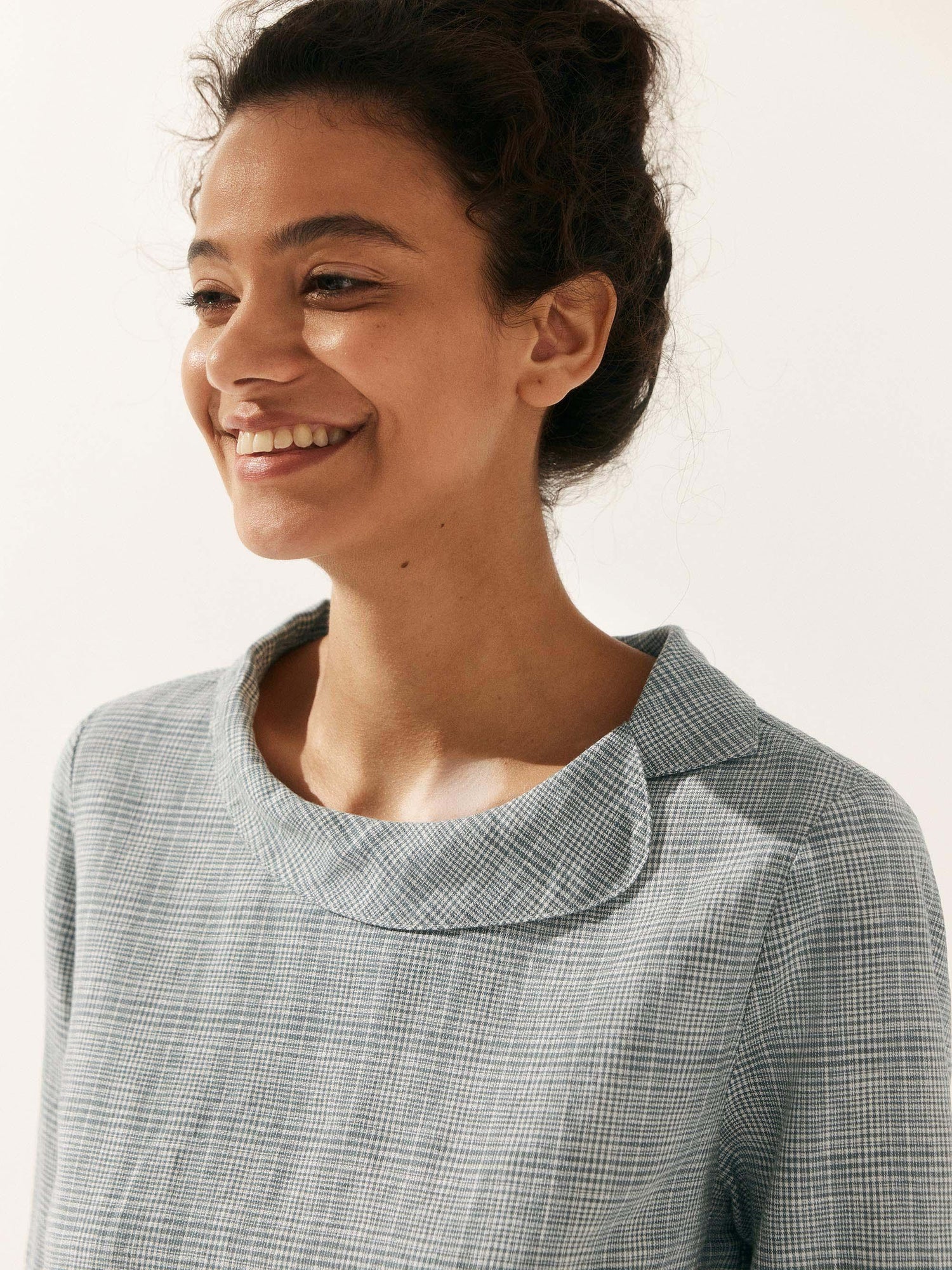 Linen Gingham Checked Round Soft-Fold Collar Top LAURA by LINTICO