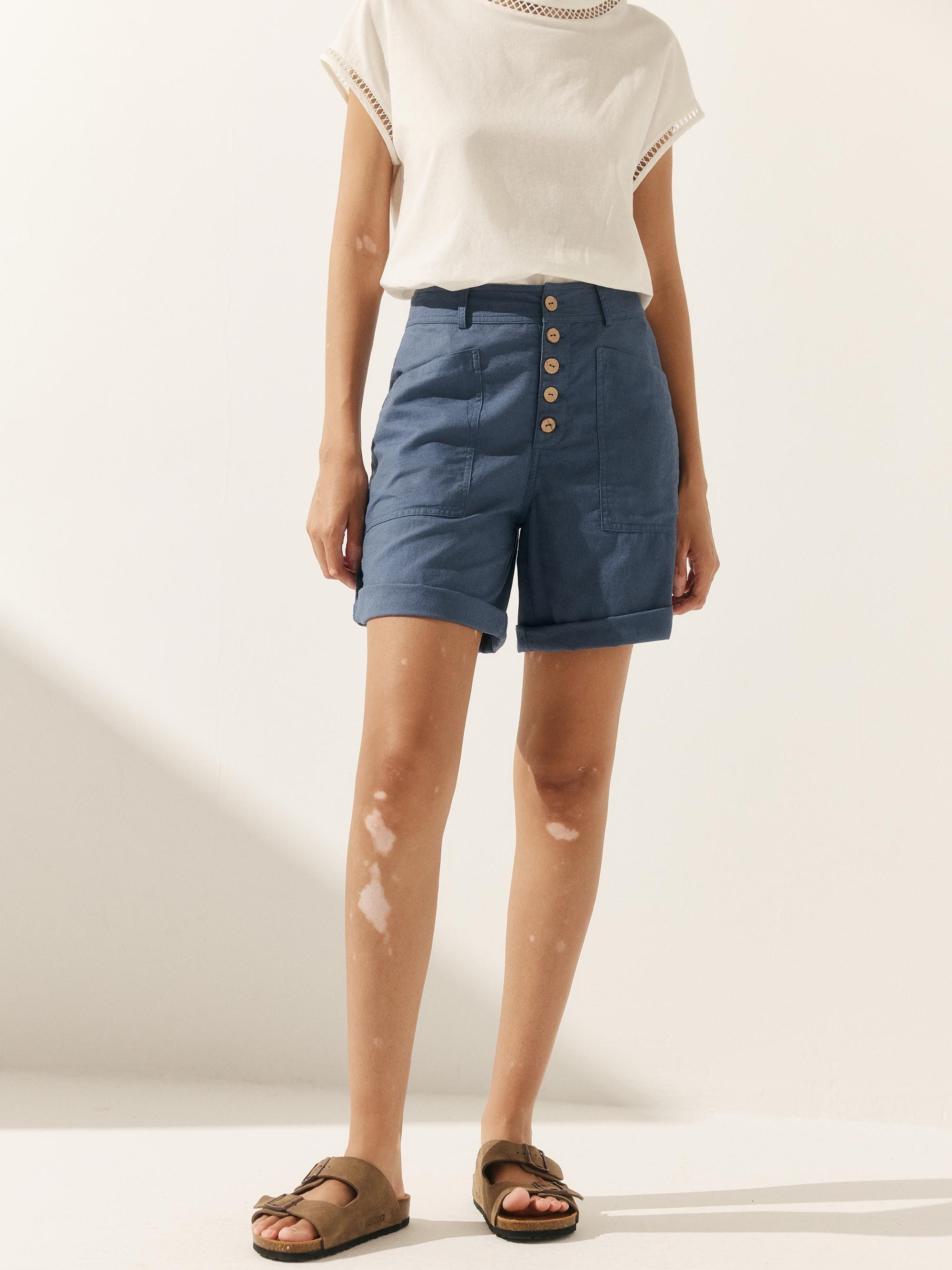 Linen Button-Fly Quarter Shorts LUCY by LINTICO