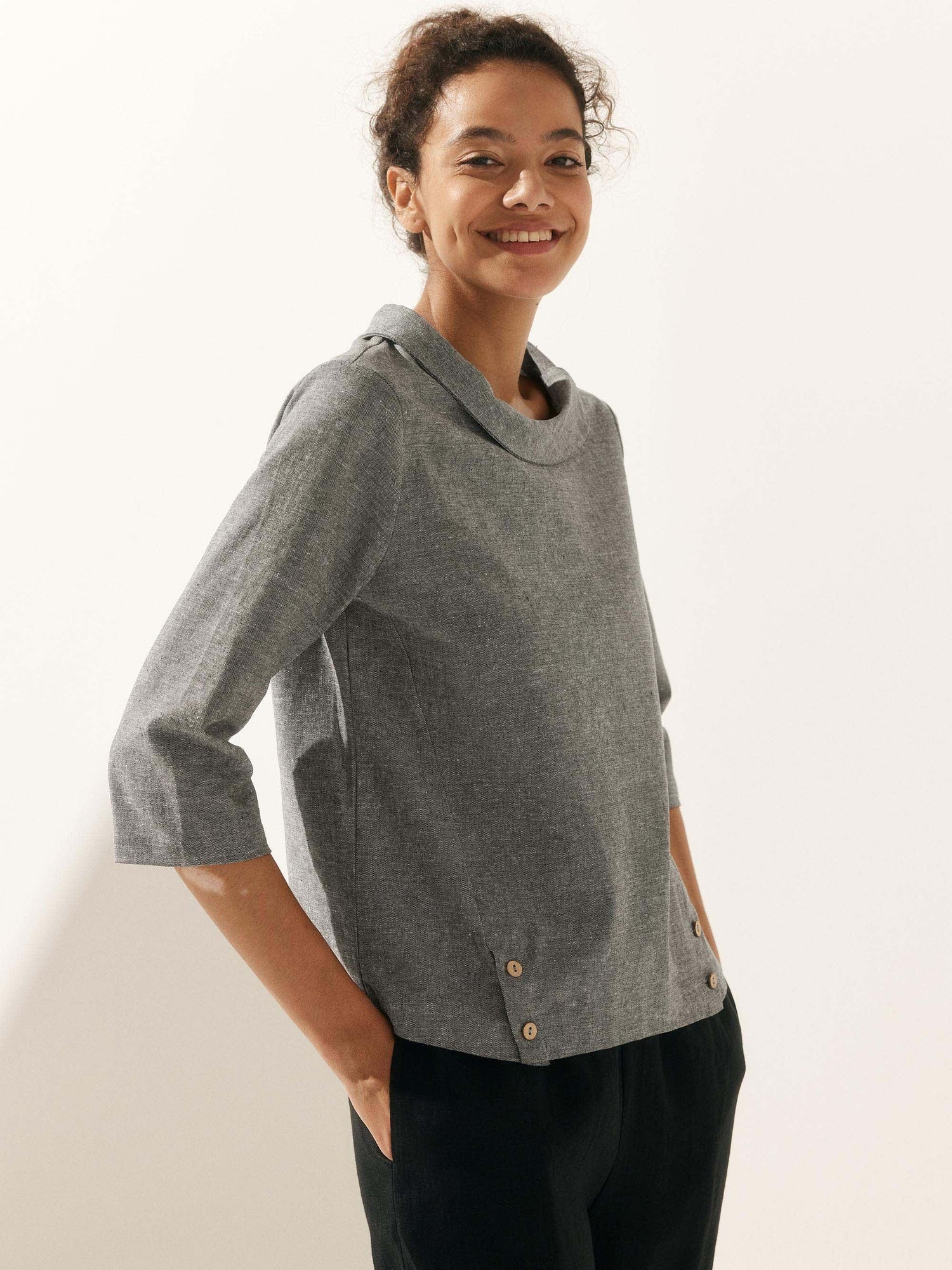 Linen Gingham Checked Round Soft-Fold Collar Top LAURA by LINTICO