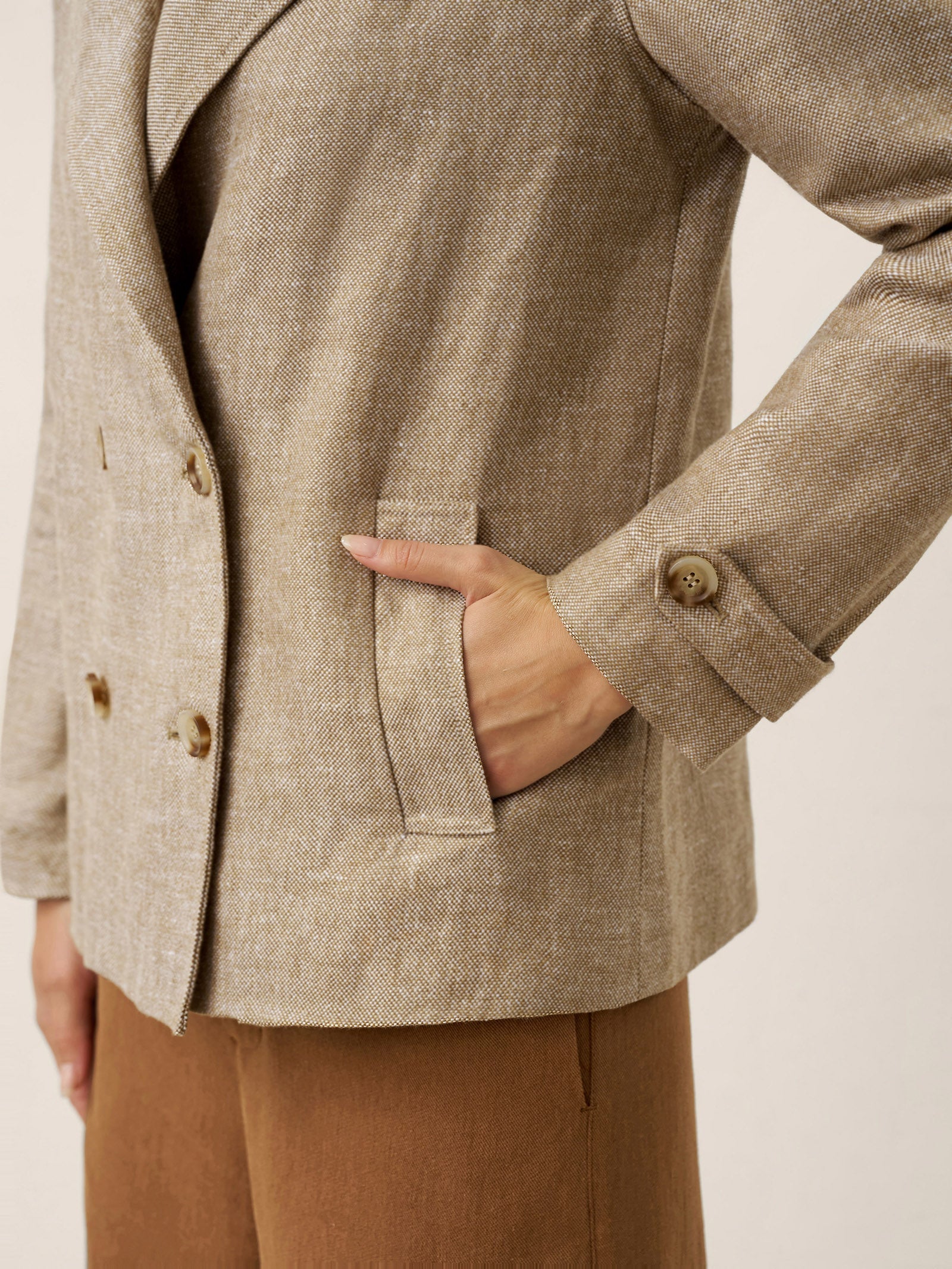 100% Linen Convertible Stand Collar Double Breasted Blazer Jacket NAOMI by LINTICO