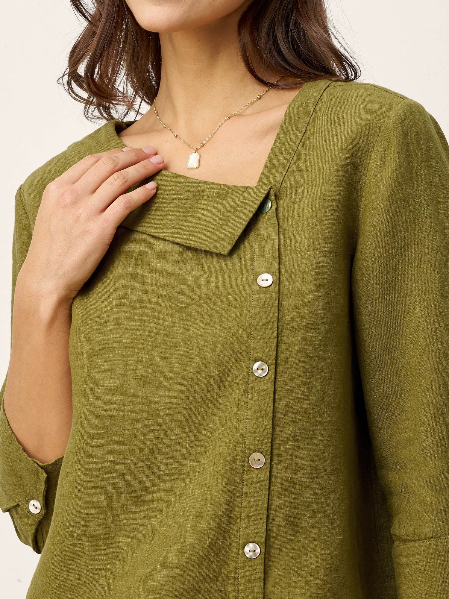 100% Linen Crescent Neck Button Detail 3/4 Sleeve Top ADALYN by LINTICO