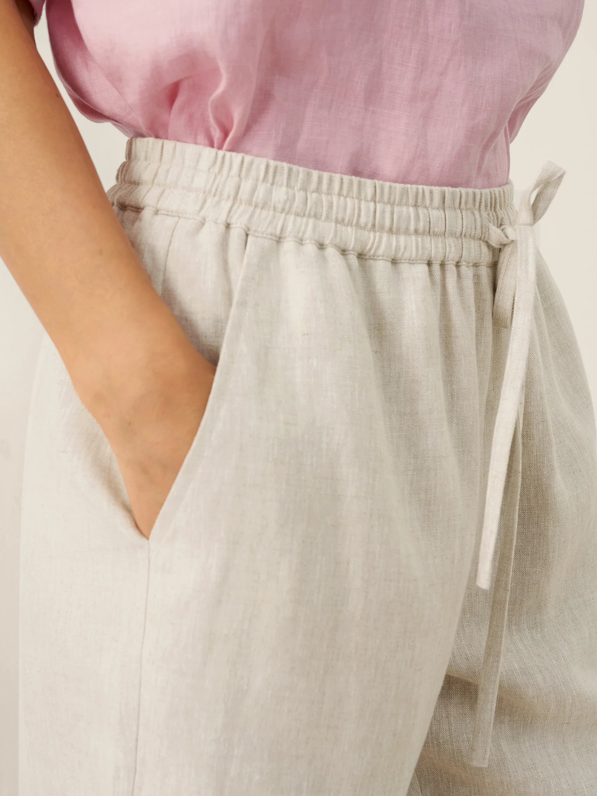 100% Linen Elastic Drawstring Waist Capri Pants XIMENA by LINTICO