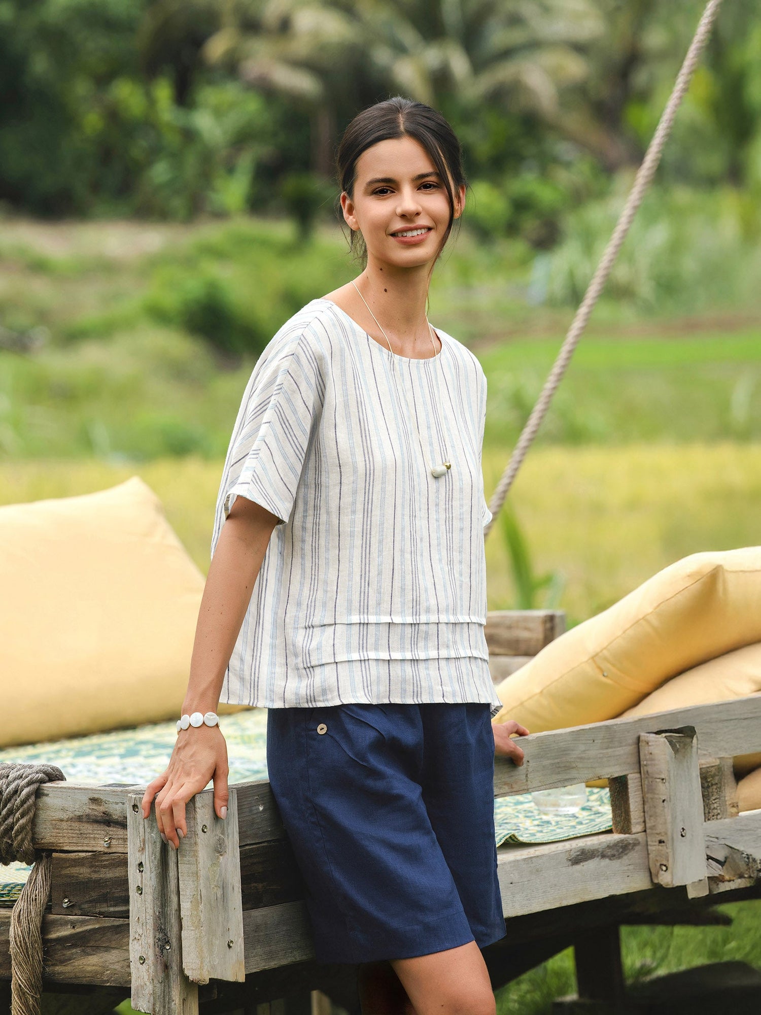 100% Linen Elastic Waistband Capri Pants ANNA by LINTICO