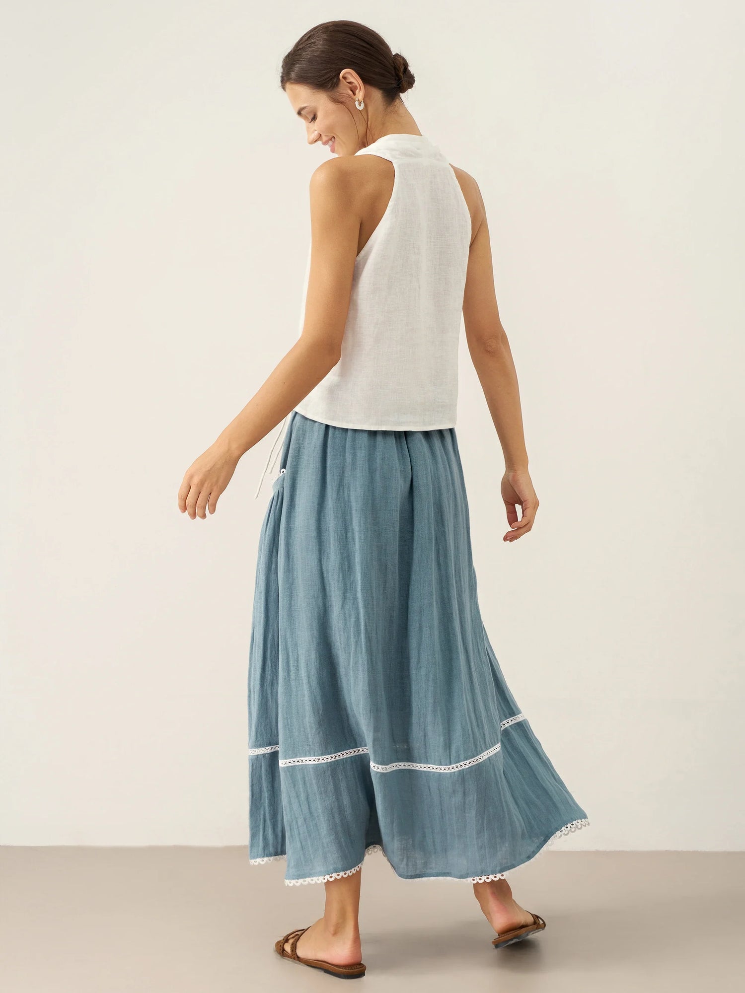 100% Linen Halter Neck Tie-Front Crop Top FAYE by LINTICO