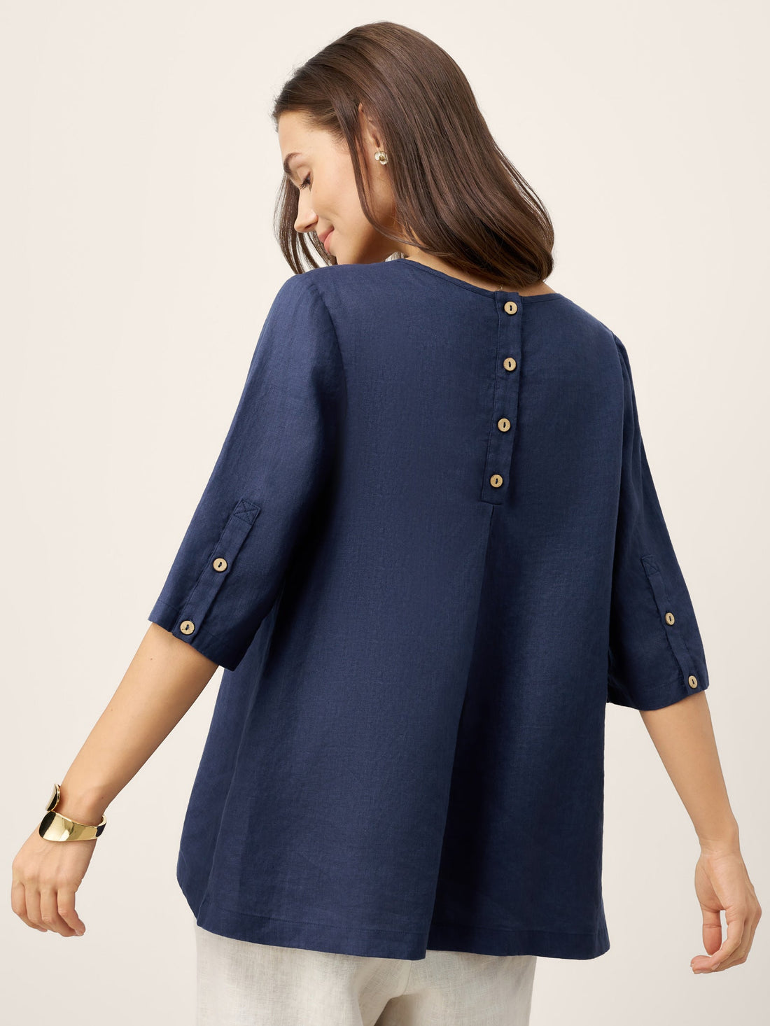 100% Linen Relaxed Back Button Top with Tab Sleeves SYLVANA by LINTICO