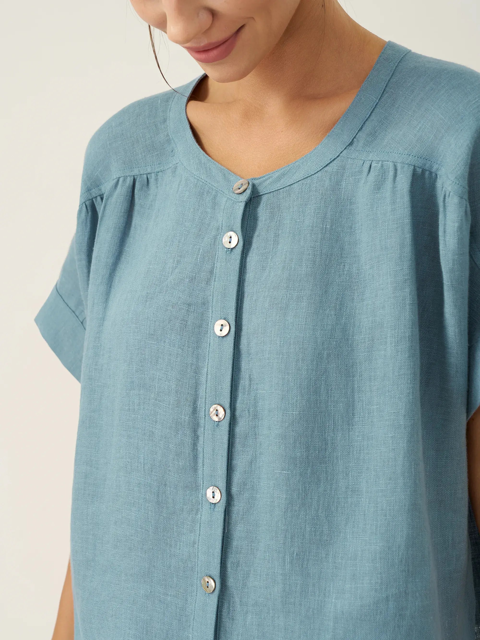 100% Linen Short Sleeve Crew Neck Shirt FINA by LINTICO