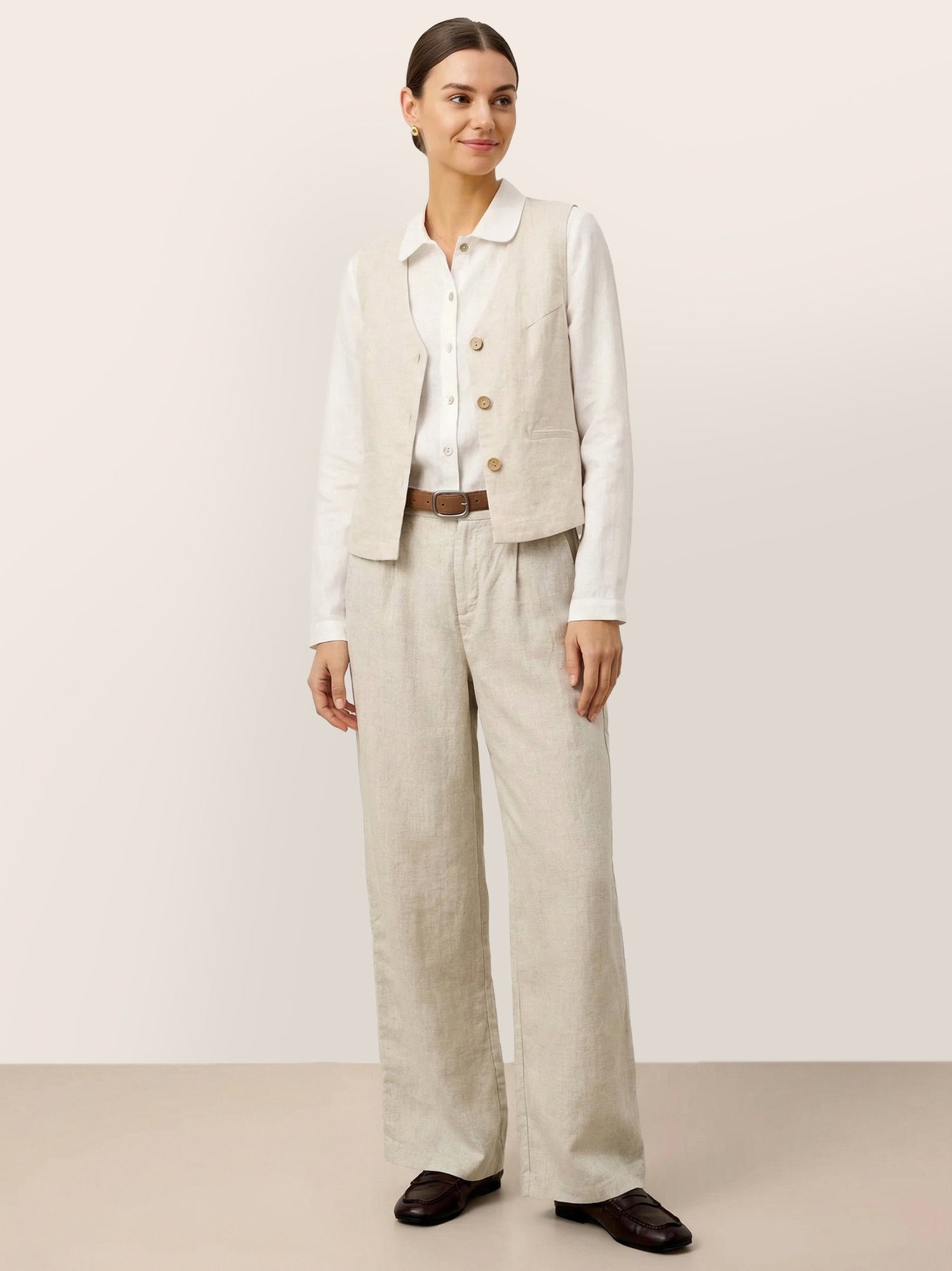 100% Linen V-Neck Buttoned Closure Vest DELIA by LINTICO