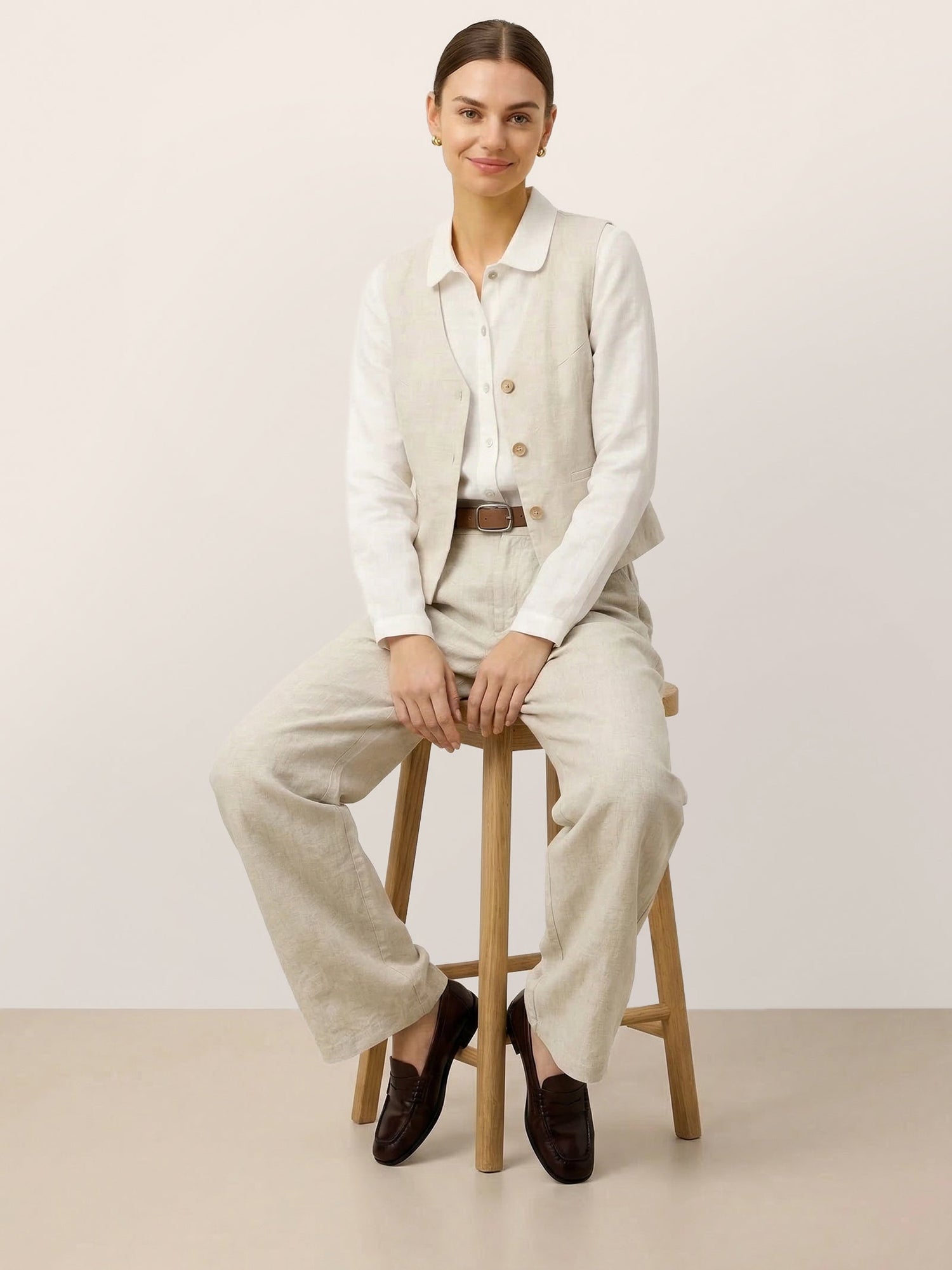 100% Linen V-Neck Buttoned Closure Vest DELIA by LINTICO