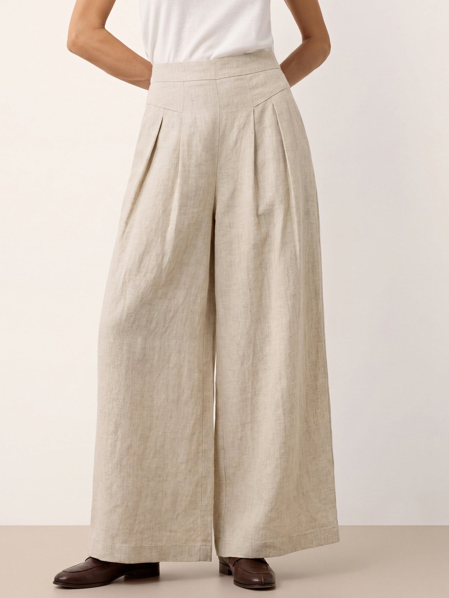 100% Linen Pleated Waist Wide Leg Pants LOUISA by LINTICO