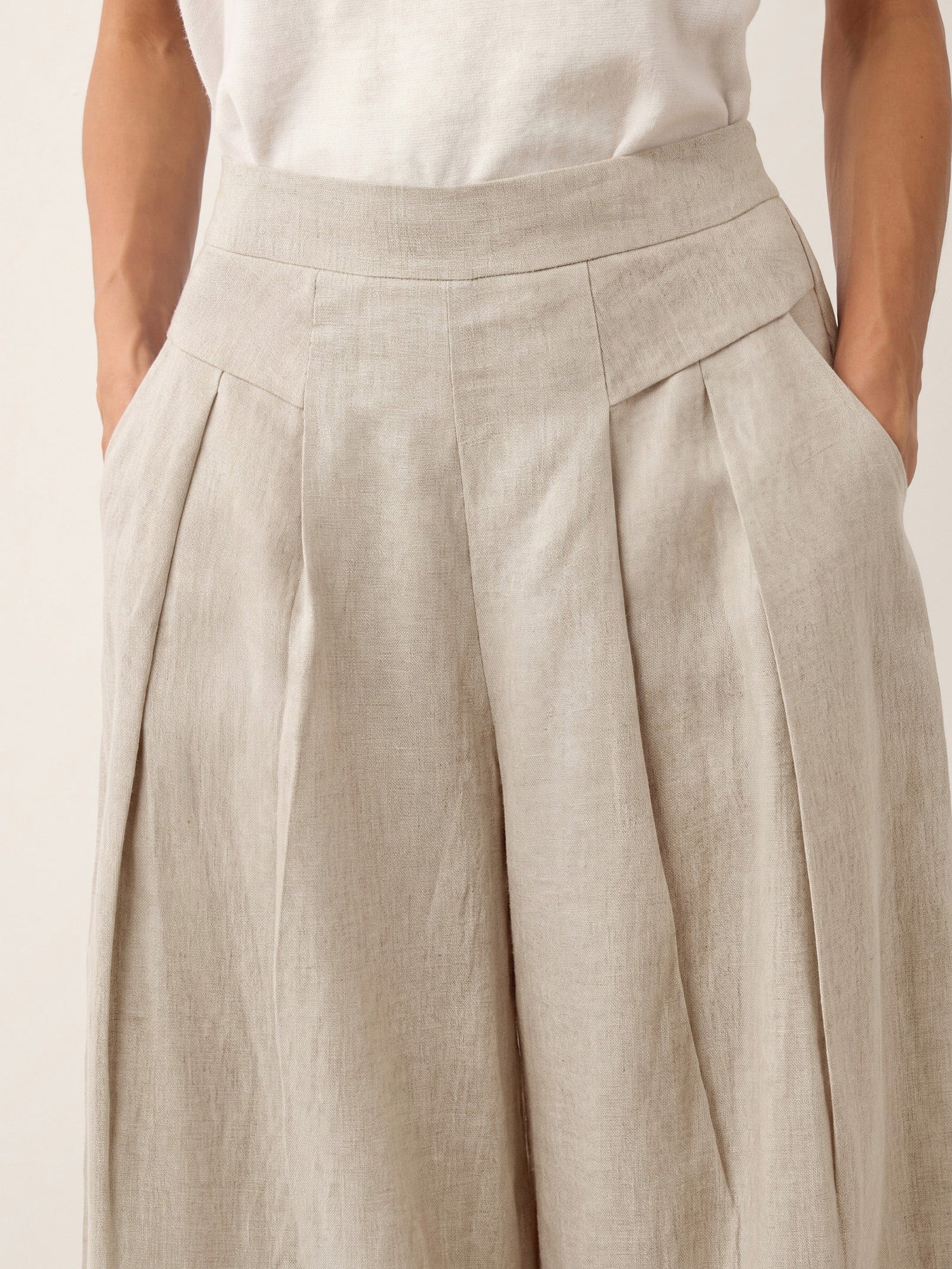 100% Linen Pleated Waist Wide Leg Pants LOUISA by LINTICO