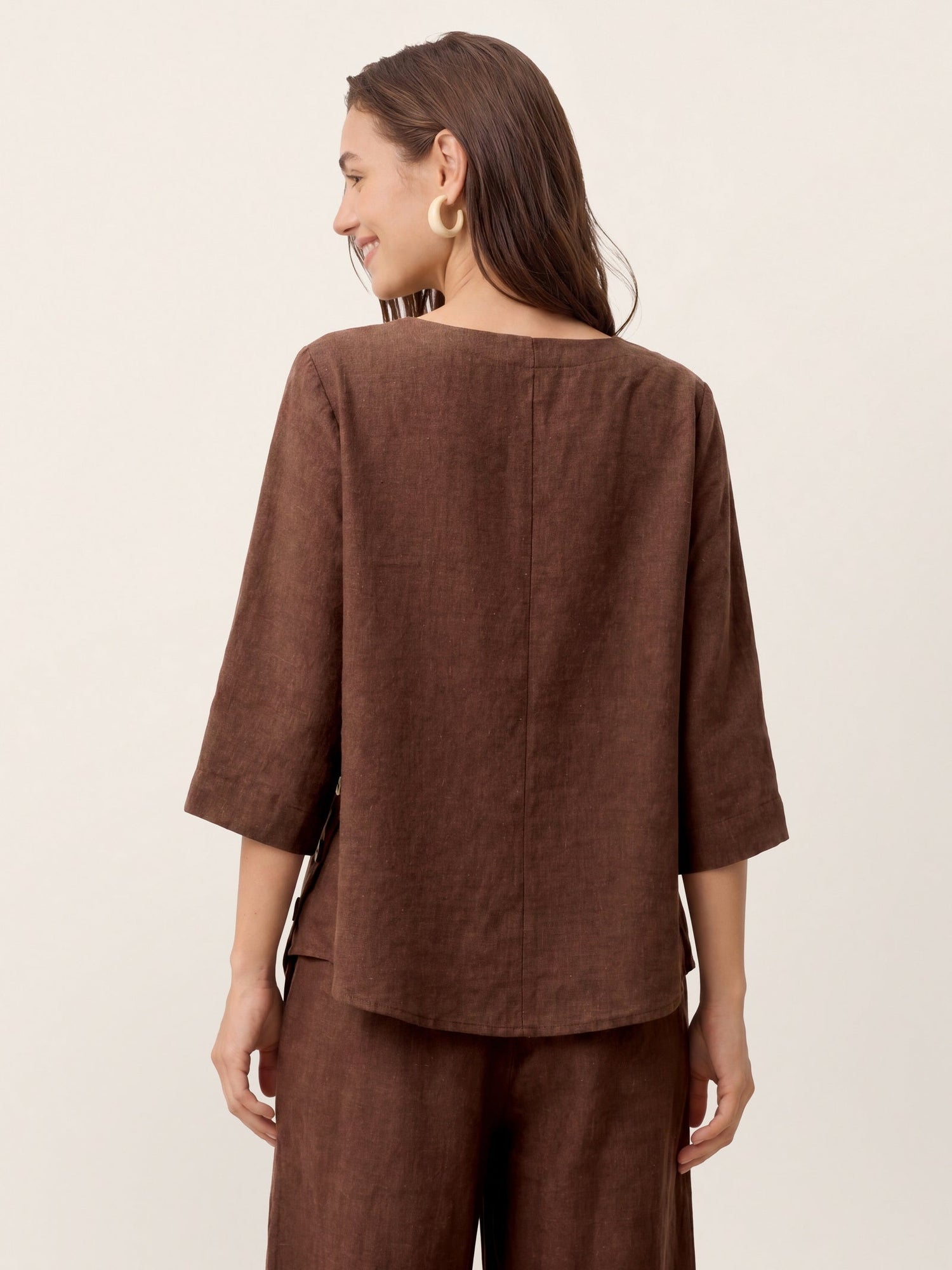 100% Linen Asymmetric-Hem Button-Trim Top NYLA by LINTICO