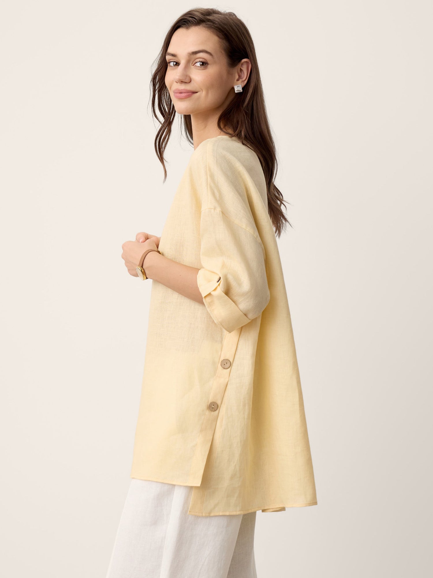 100% Linen Curved-Hem Oversized Top DAPHNEA by LINTICO