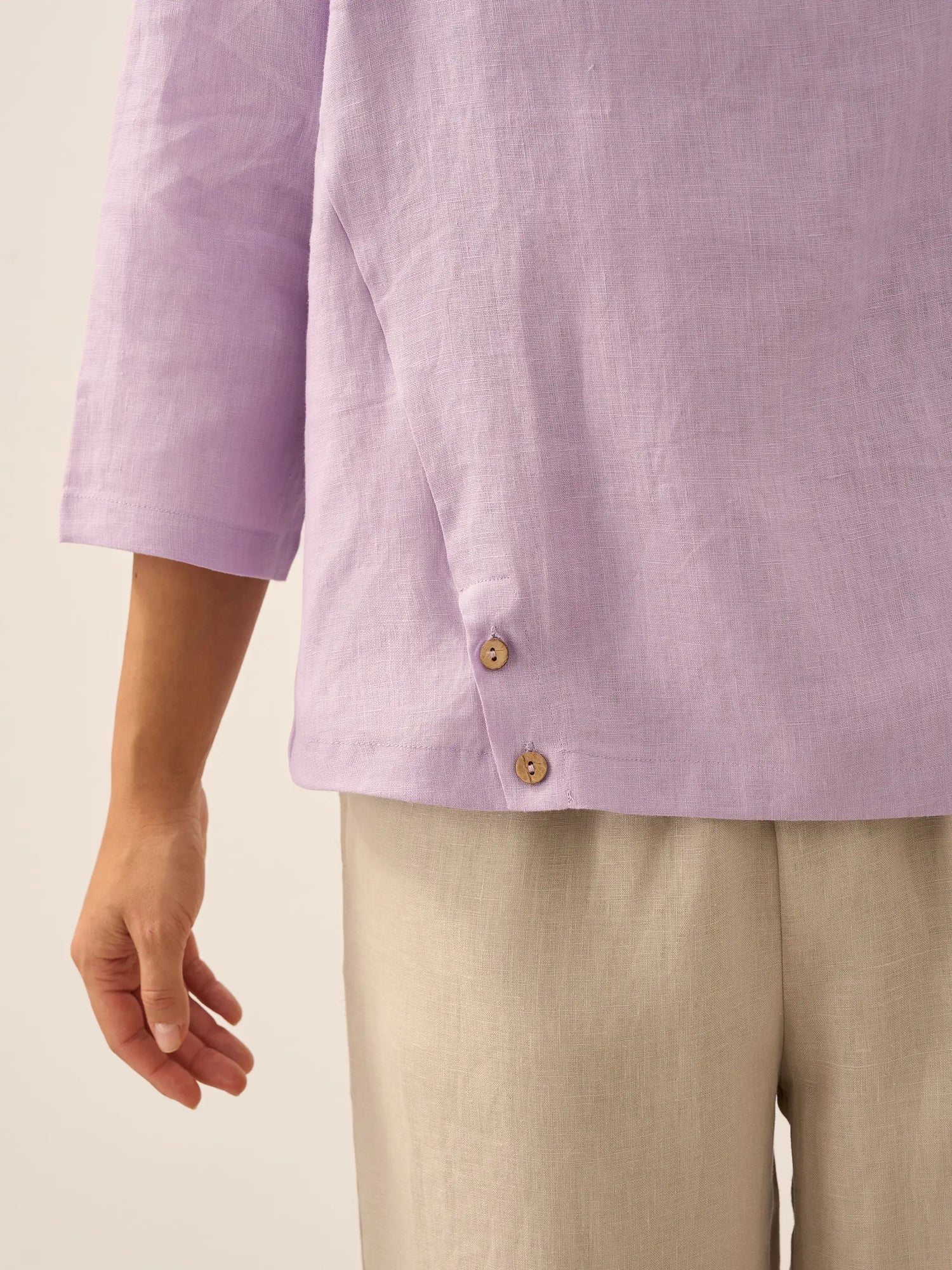 Linen Gingham Checked Round Soft-Fold Collar Top LAURA by LINTICO