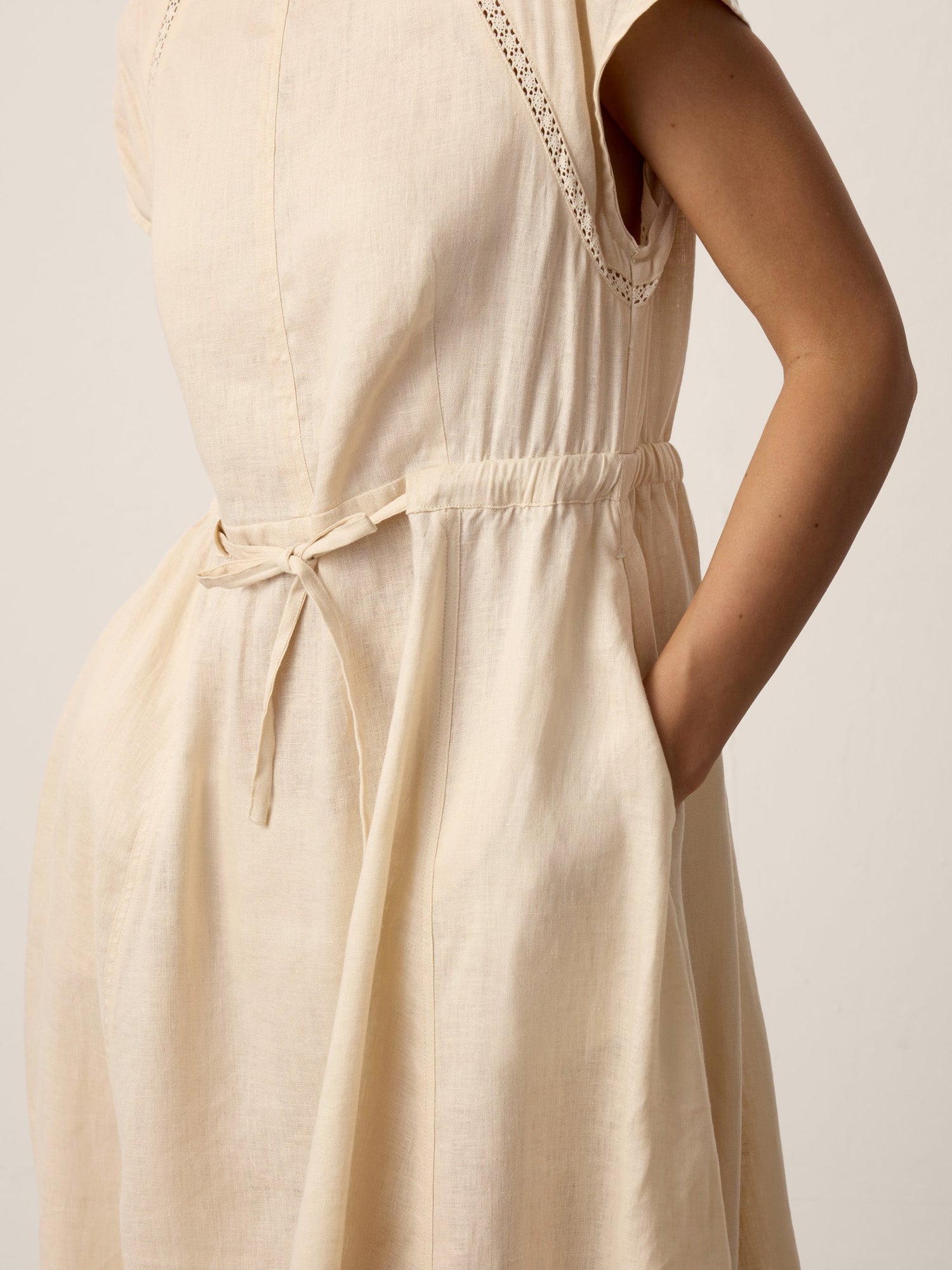 100% Linen Lace-Inset Bubble-Hem Midi Dress LORITA by LINTICO