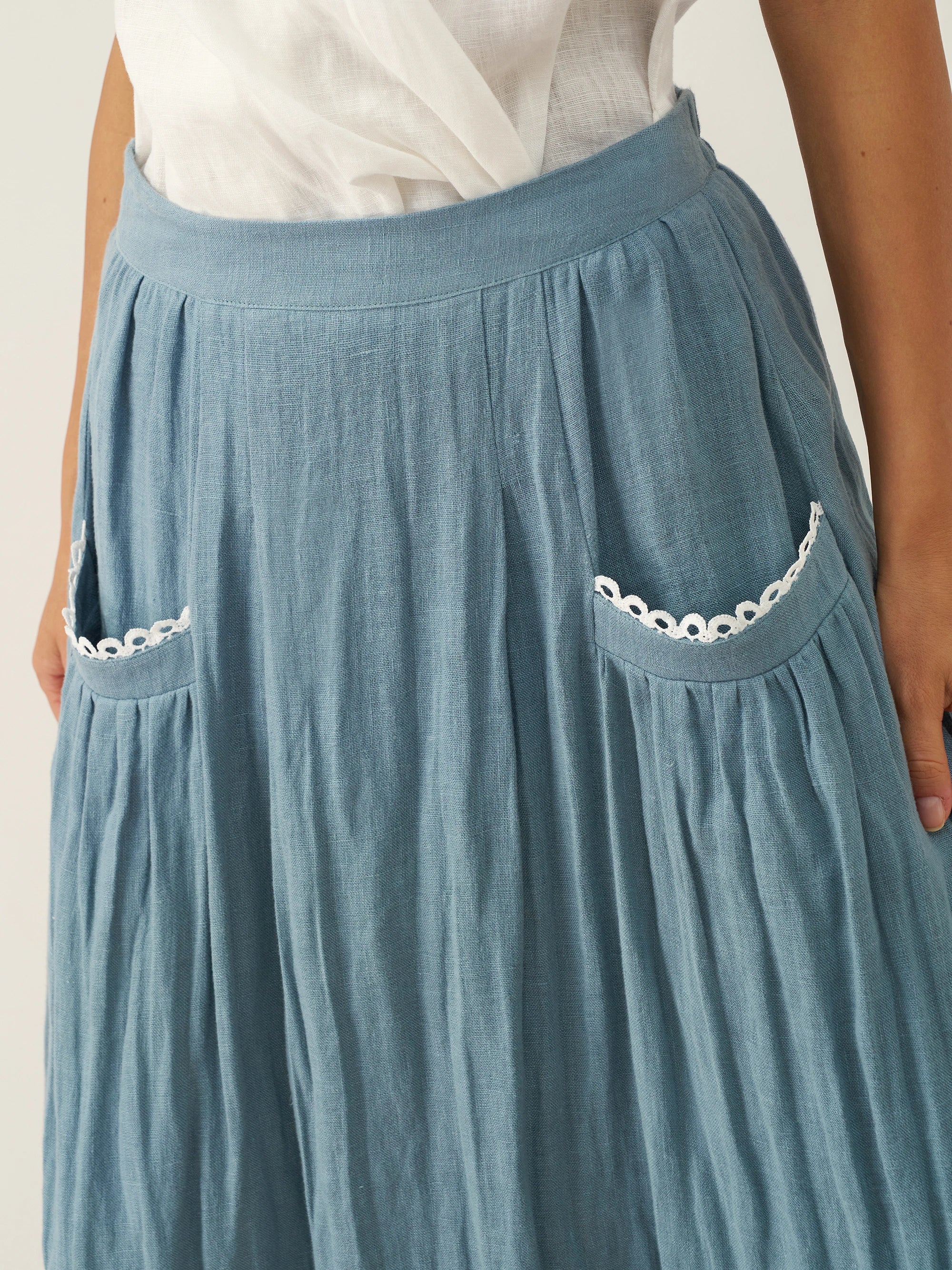 100% Linen Lace-Up Pocket Skirt FENLA by LINTICO