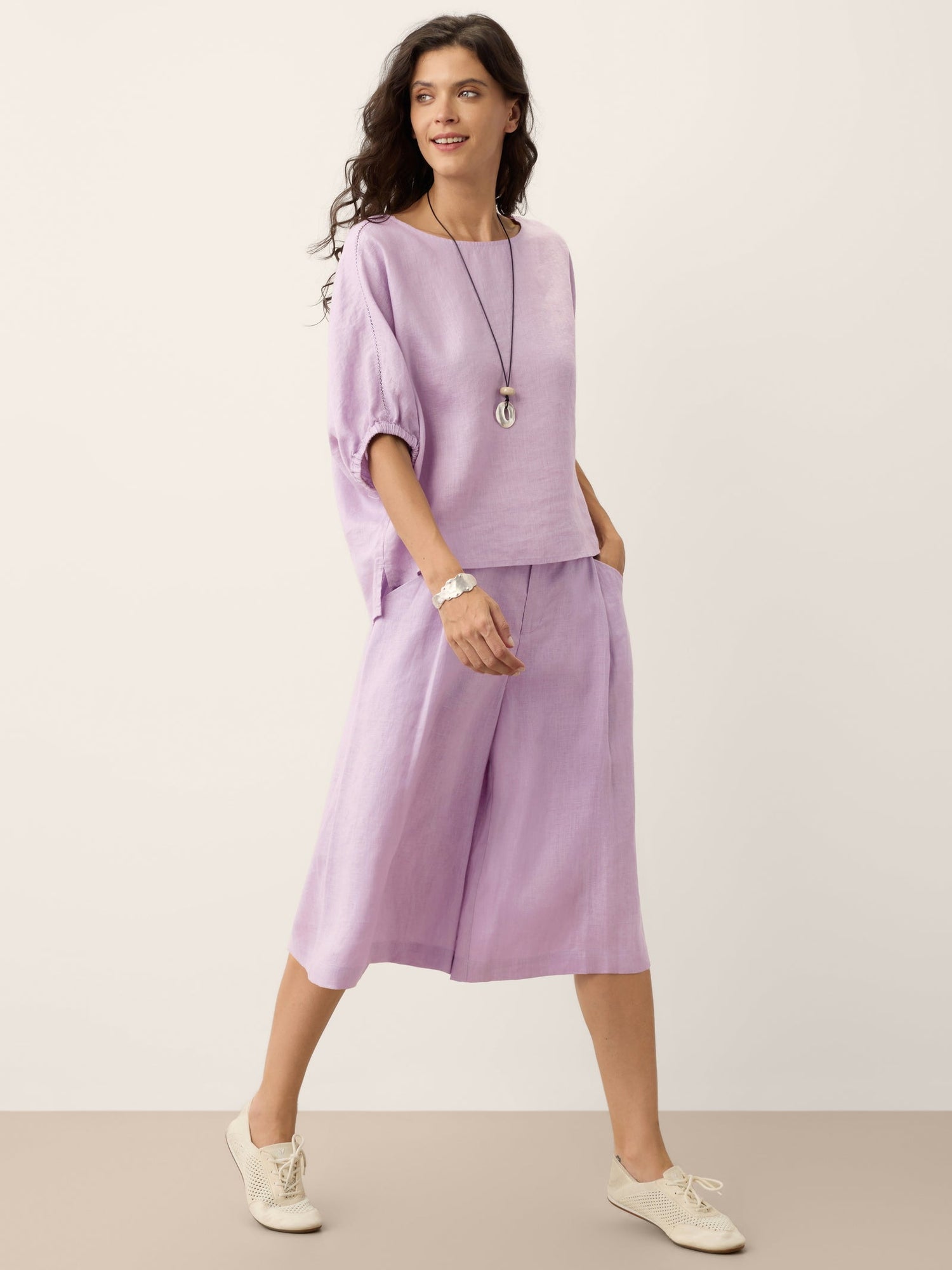 100% Linen Lace Inset Sculpted Cuff Top QUILLA by LINTICO