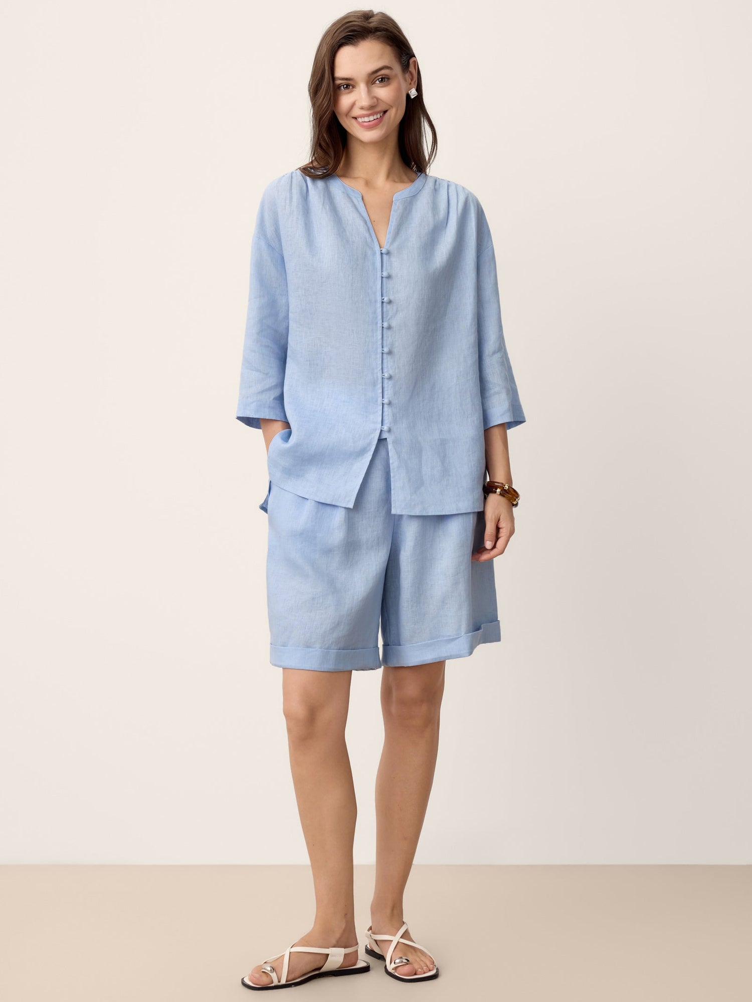 100% Linen Pleated Cuffed Shorts IRISSA by LINTICO