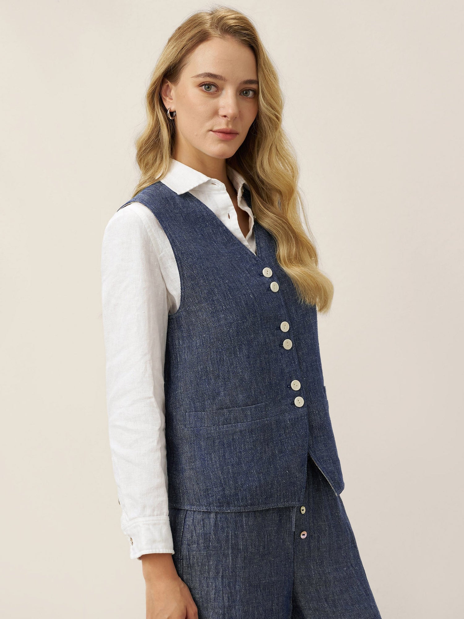 100% Linen Reversible Denim Texture Button Front Vest HARPER by LINTICO