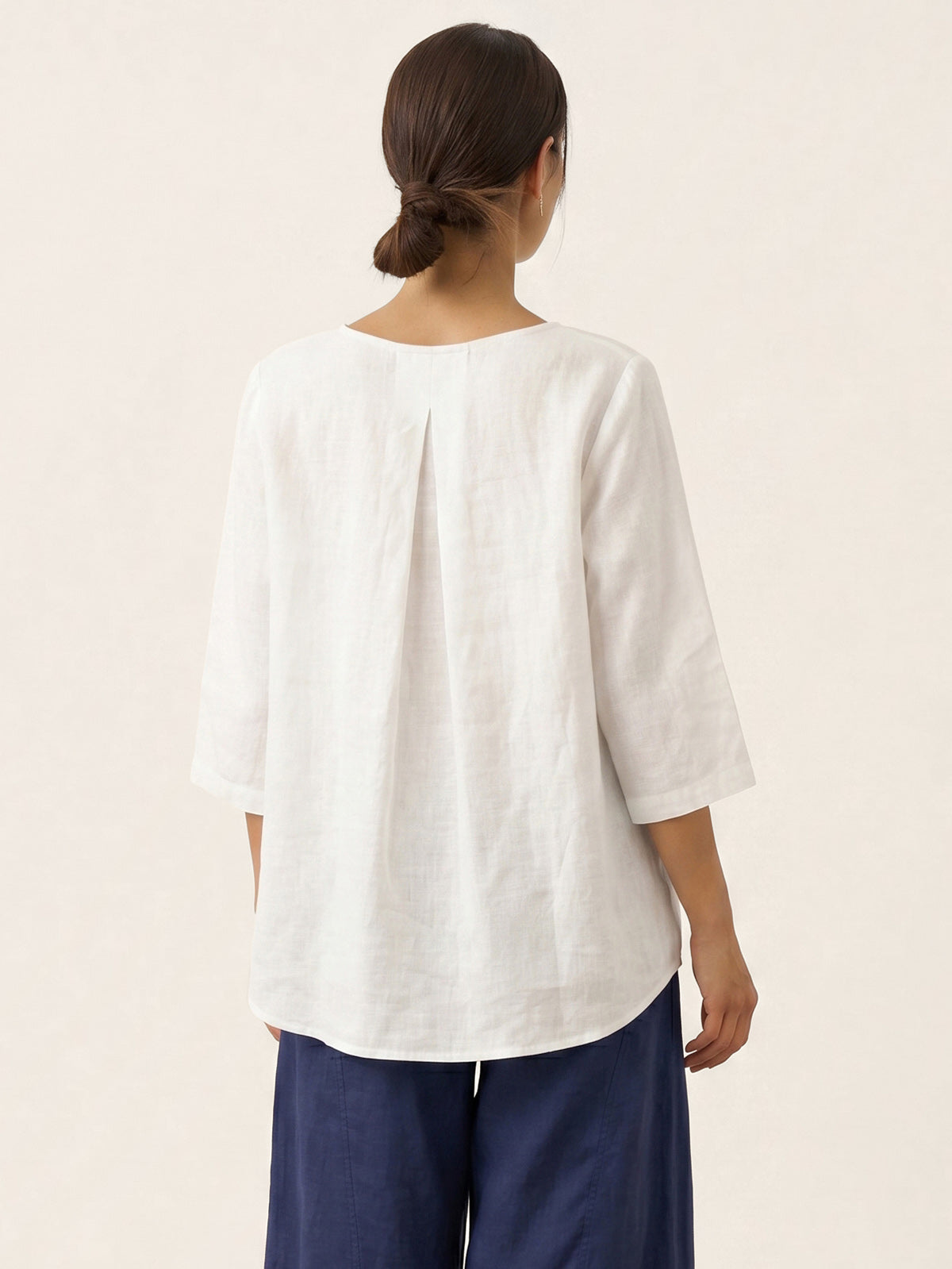 100% Linen Round Neck Asymmetrical Hem Top BRIANNA by LINTICO