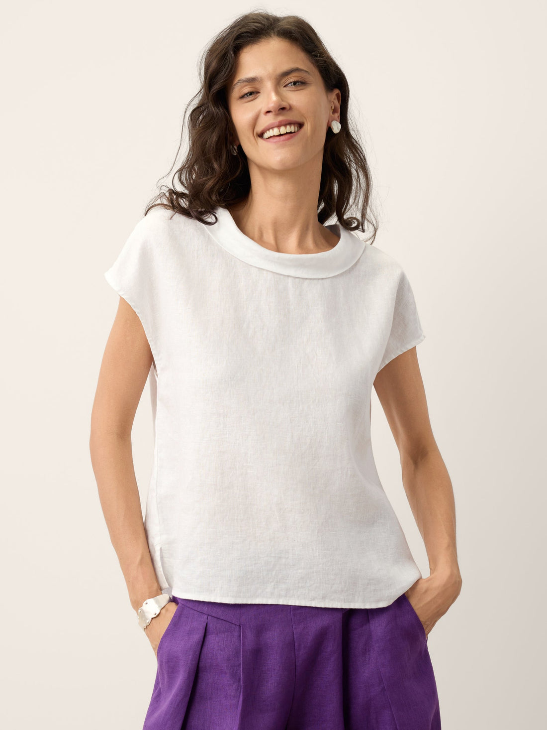 100% Linen Soft-Fold Collar Shell Button Top SABINE by LINTICO