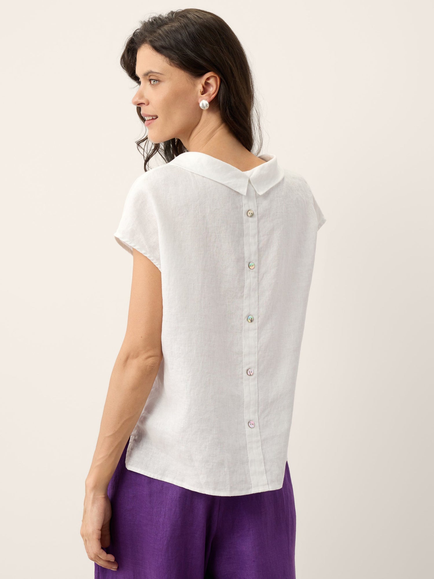 100% Linen Soft-Fold Collar Shell Button Top SABINE by LINTICO