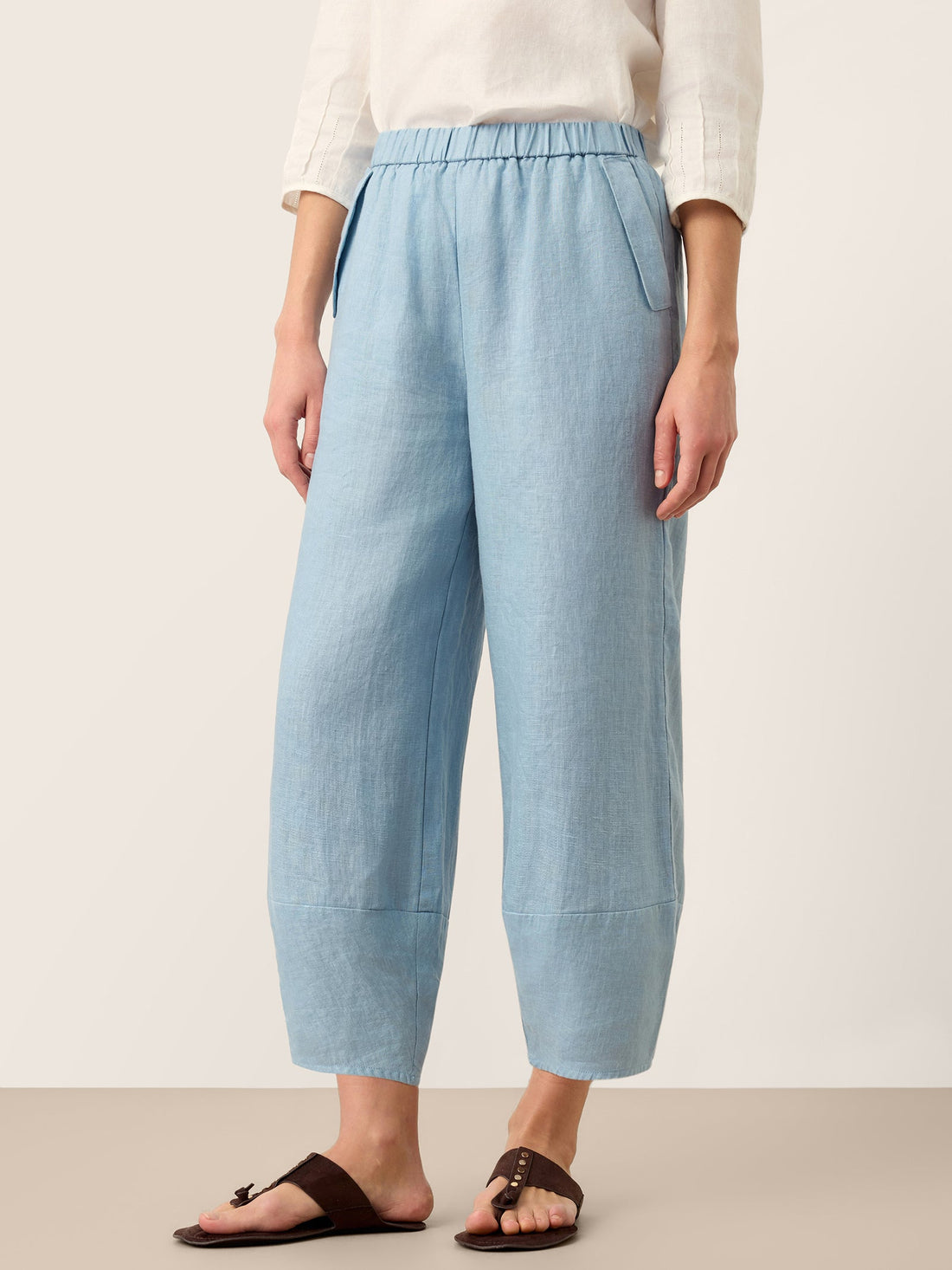 100% Linen Tapered Cropped Pull-On Trousers LORETTA by LINTICO