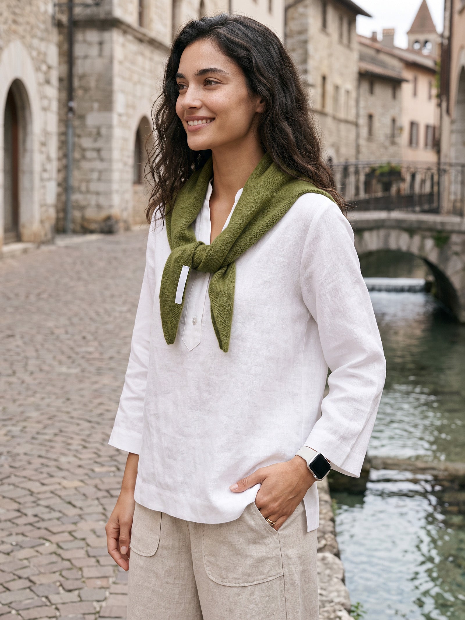 100% Merino Wool Knitted Triangle Scarf  DestGlow