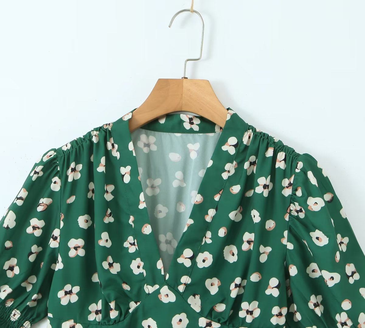 Green Shivering Short Sleeve Dress Women Summer Slim Fit V neck Slimming Tea Break by Ragazza