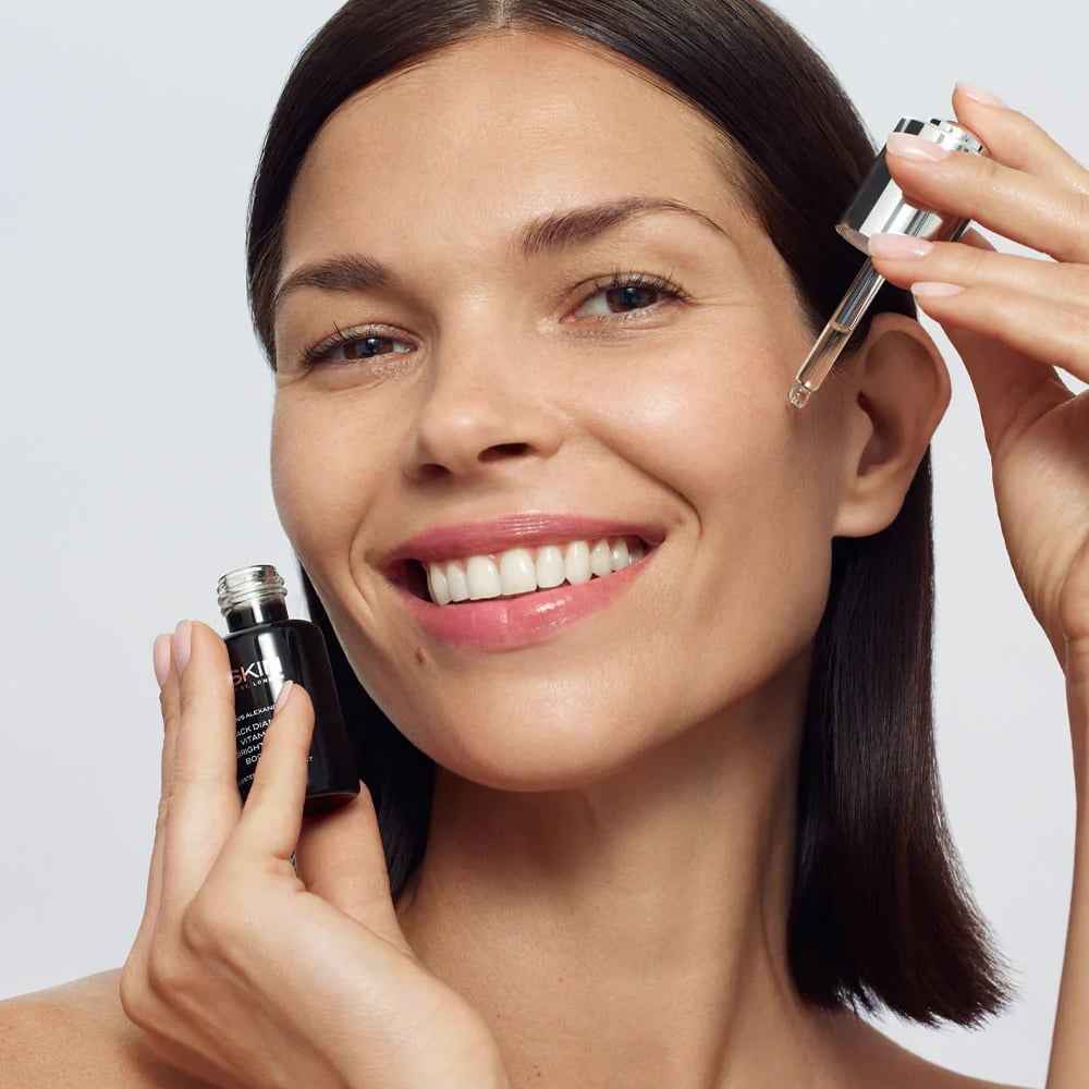 111SKIN Black Diamond Vitamin C Brightening Booster 20 ml / 0.7 oz