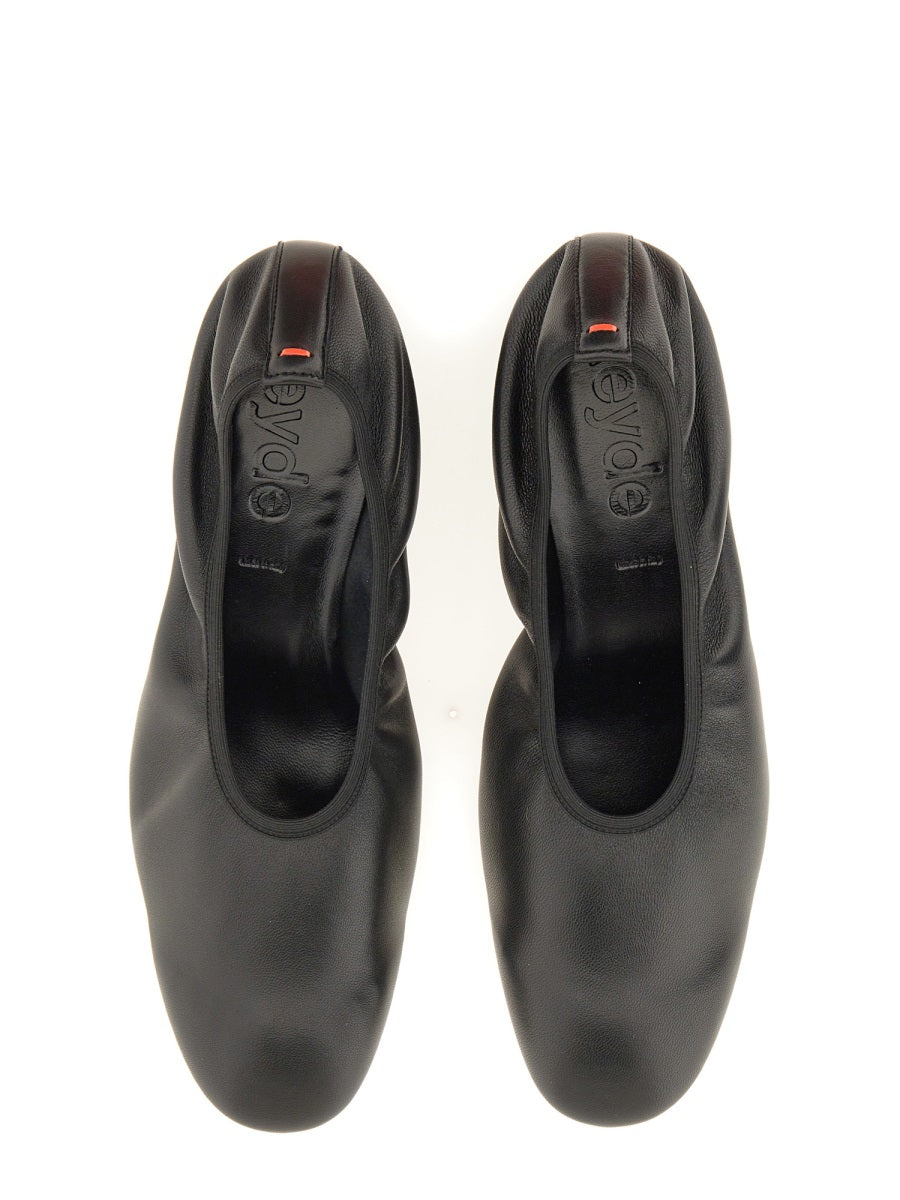 Aeyde Women Pump "Gemma" by Luosophy