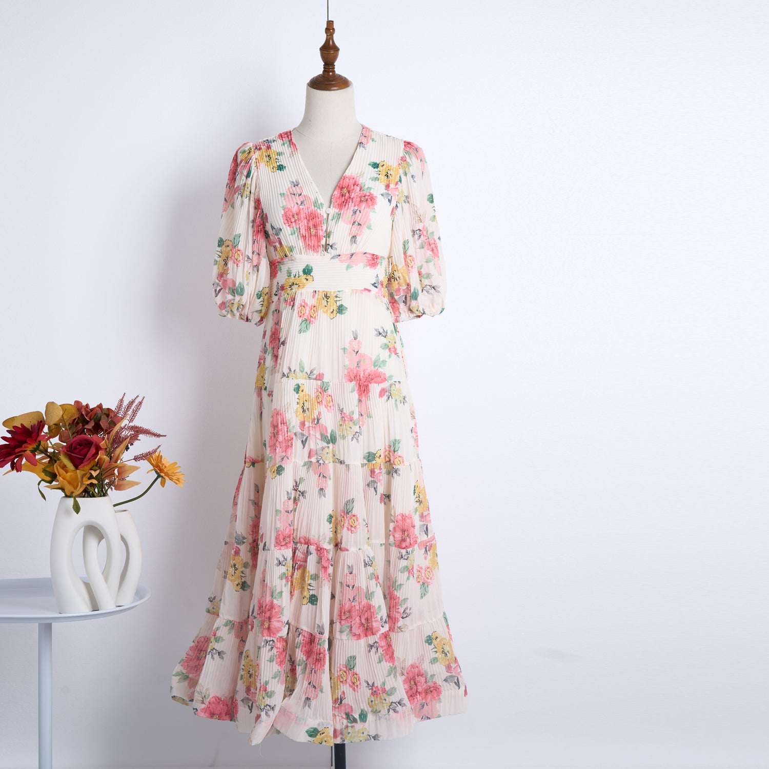 Heavy Duty Pleated Printed Oversized Swing Bubble Sleeve Dress Long Tight Waist Stitching Dress by Ragazza