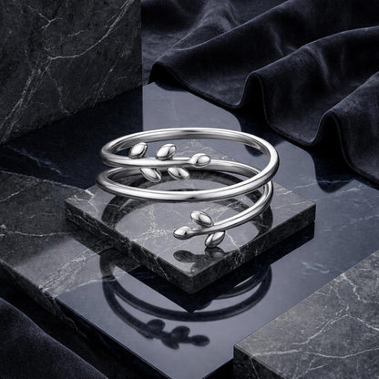 925 Sterling Silver Oxidized Ring for Women by Bids.com