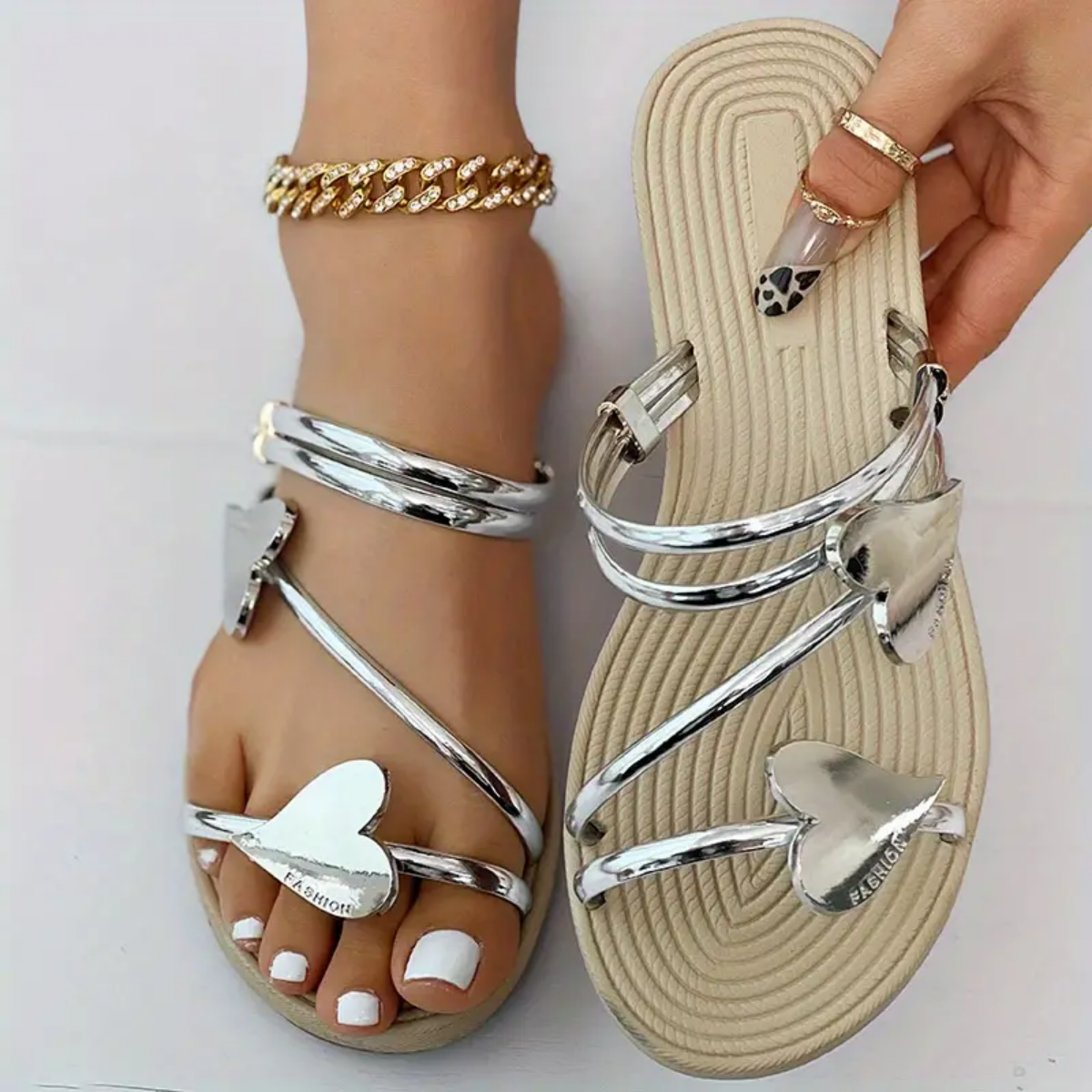 Women Sandals Open Toe Non Slip Sandals Outer Wear Mini Heart Shaped Flat Sandals Slides  DestGlow