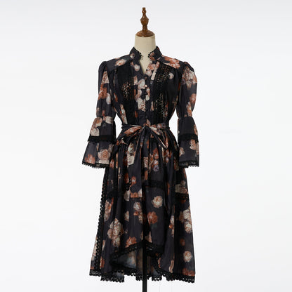 Women Retro And Sexy Dress With Lace Trim And Tie On Waistband by Ragazza