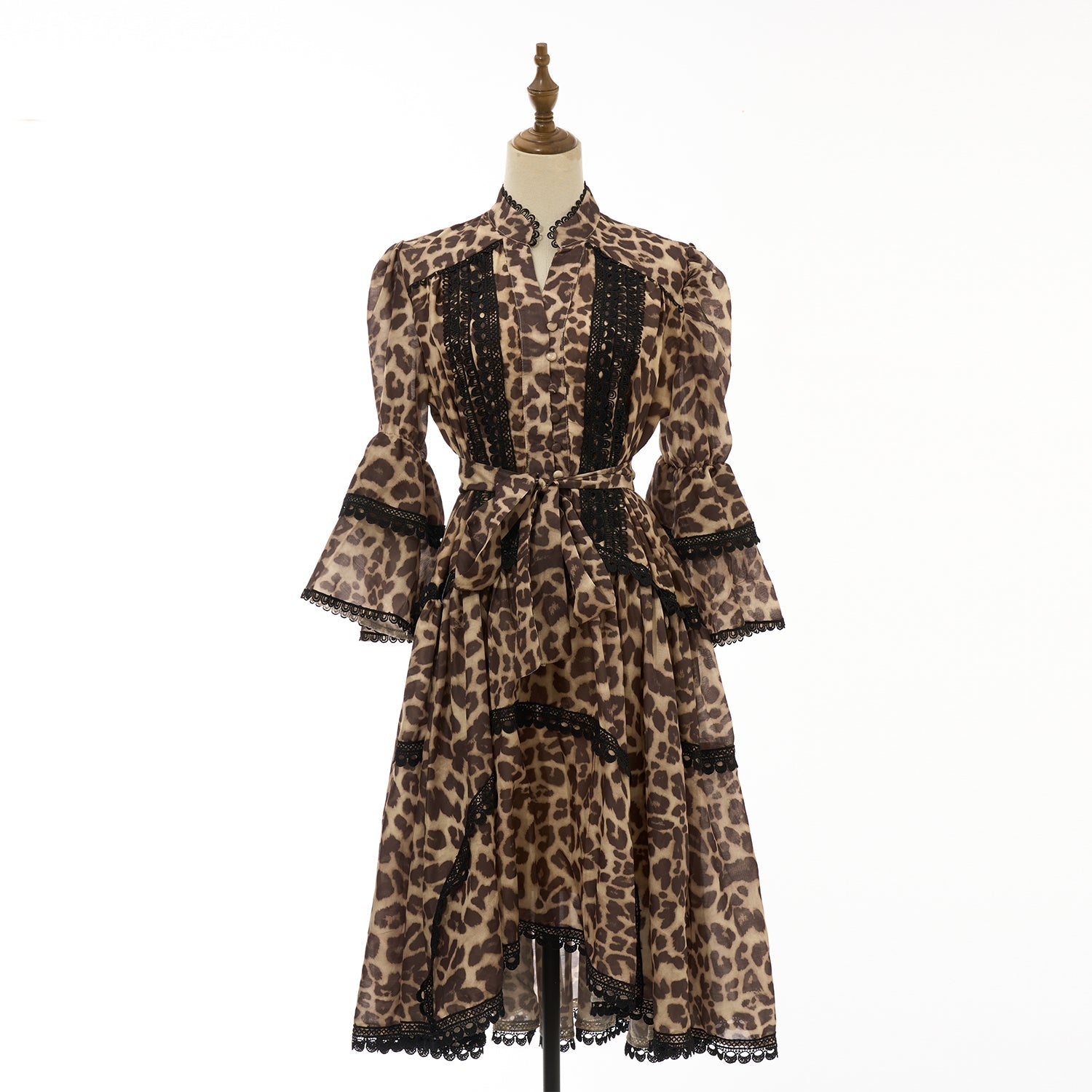 Women Retro And Sexy Dress With Lace Trim And Tie On Waistband by Ragazza