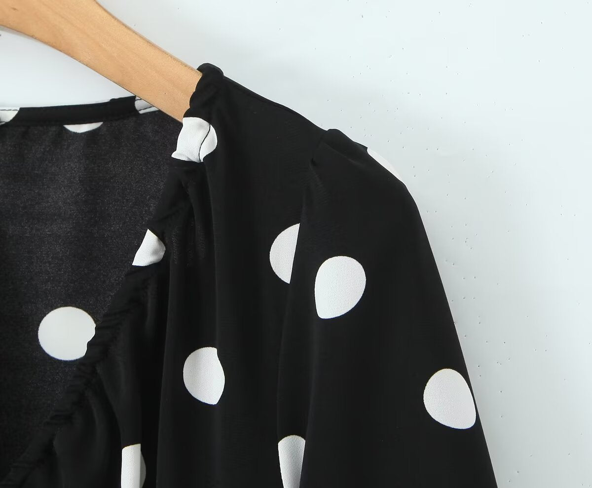 French Retro Dots Dress Women Holiday V neck Slim-Fit Flared Sleeves Slimming A line Dress by Ragazza