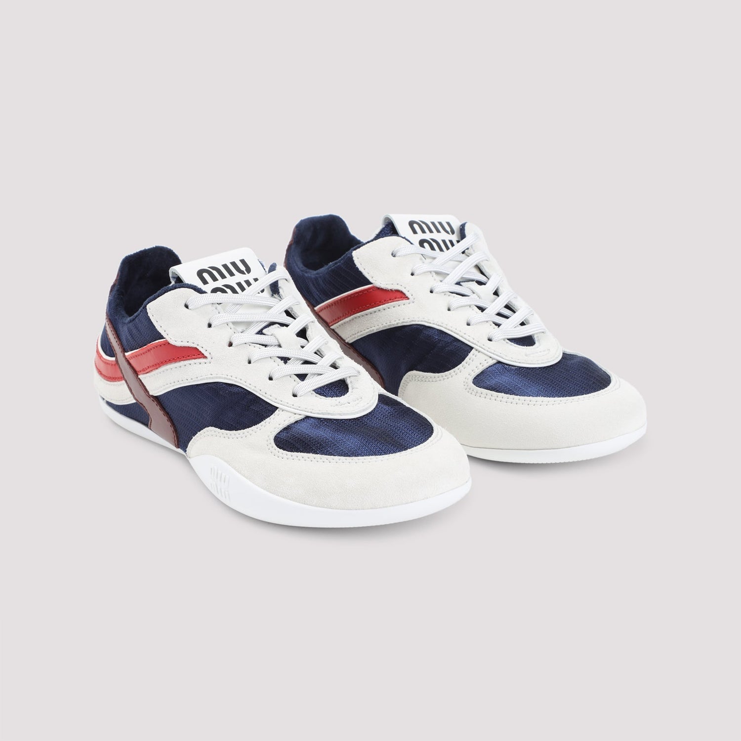 Sneakers Women by Luosophy