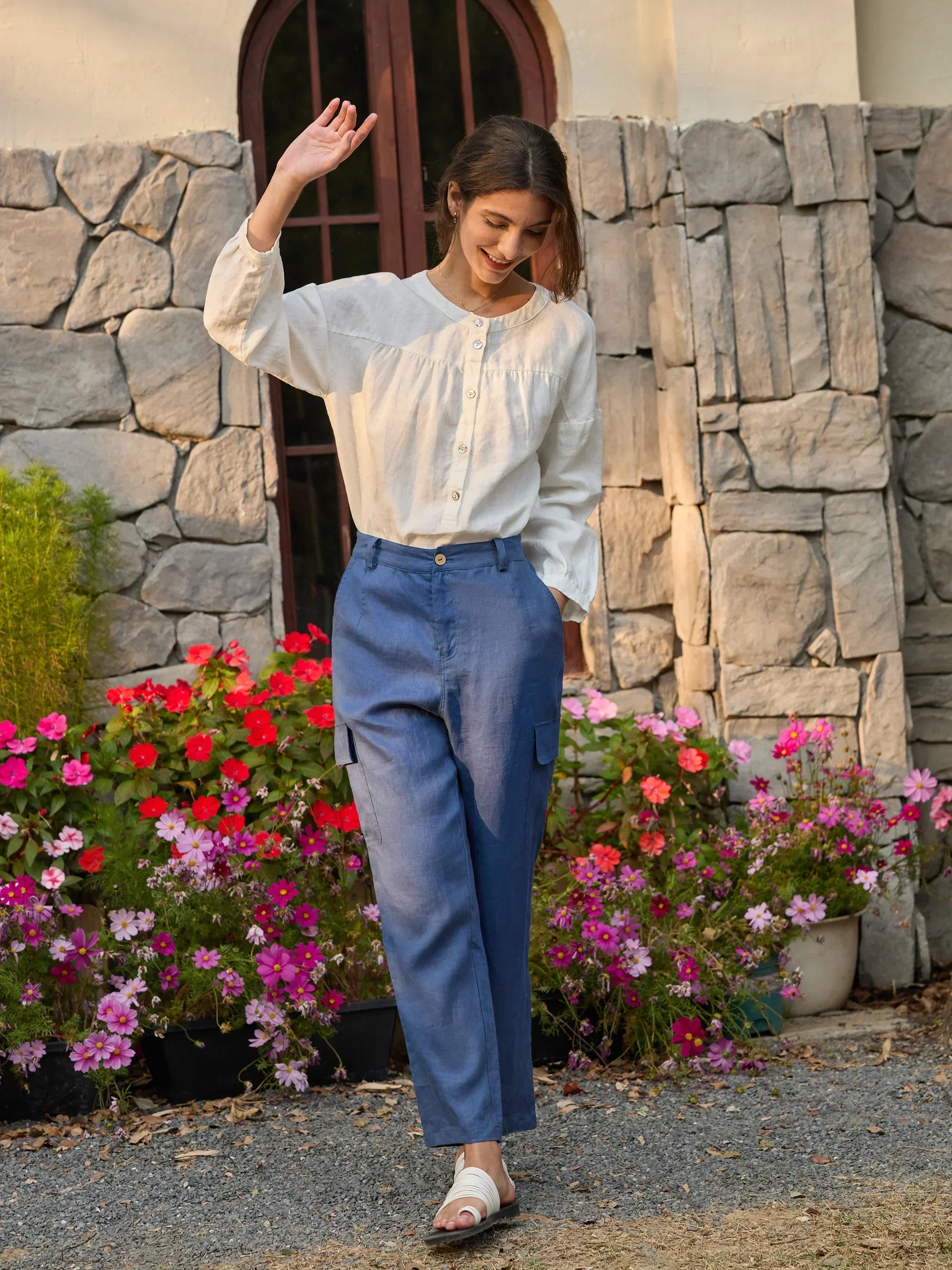 100% Linen Cargo Tapered Trousers with Patch Pockets JESSE by LINTICO