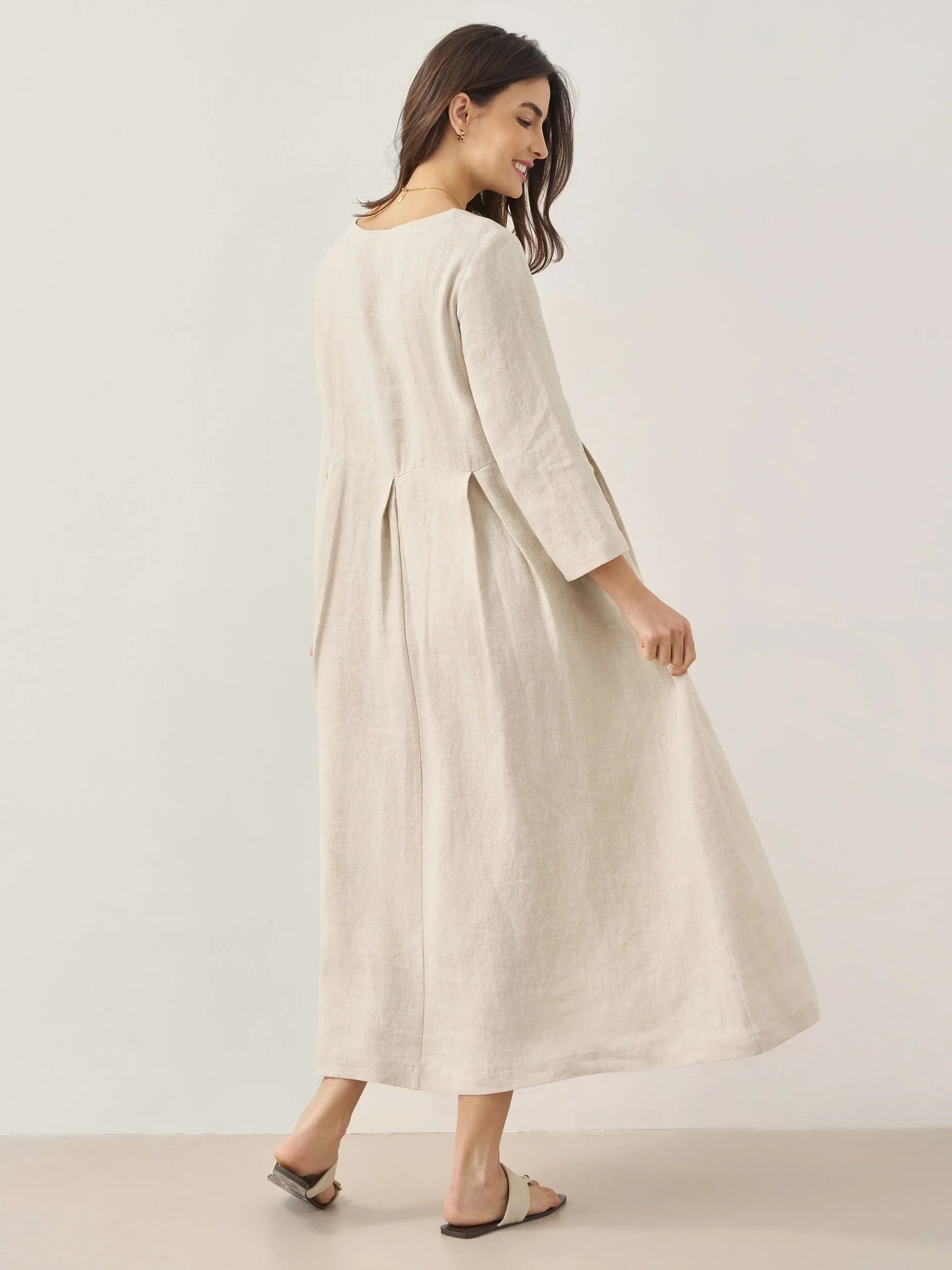 100% Linen Bateau Neck Pleated Midi Dress by LINTICO