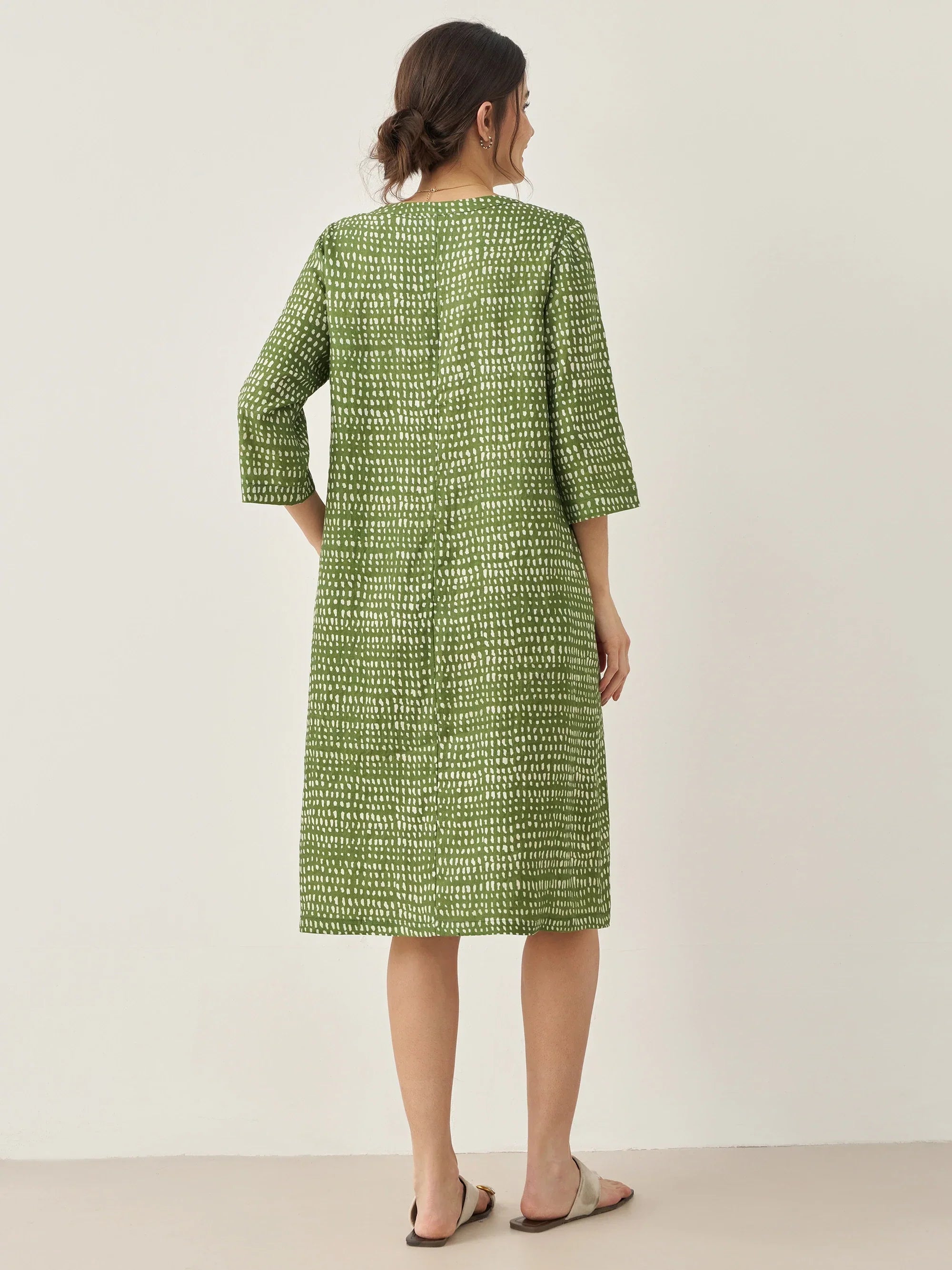 100% Linen V-Neck Dot Mini Dress LIRA by LINTICO