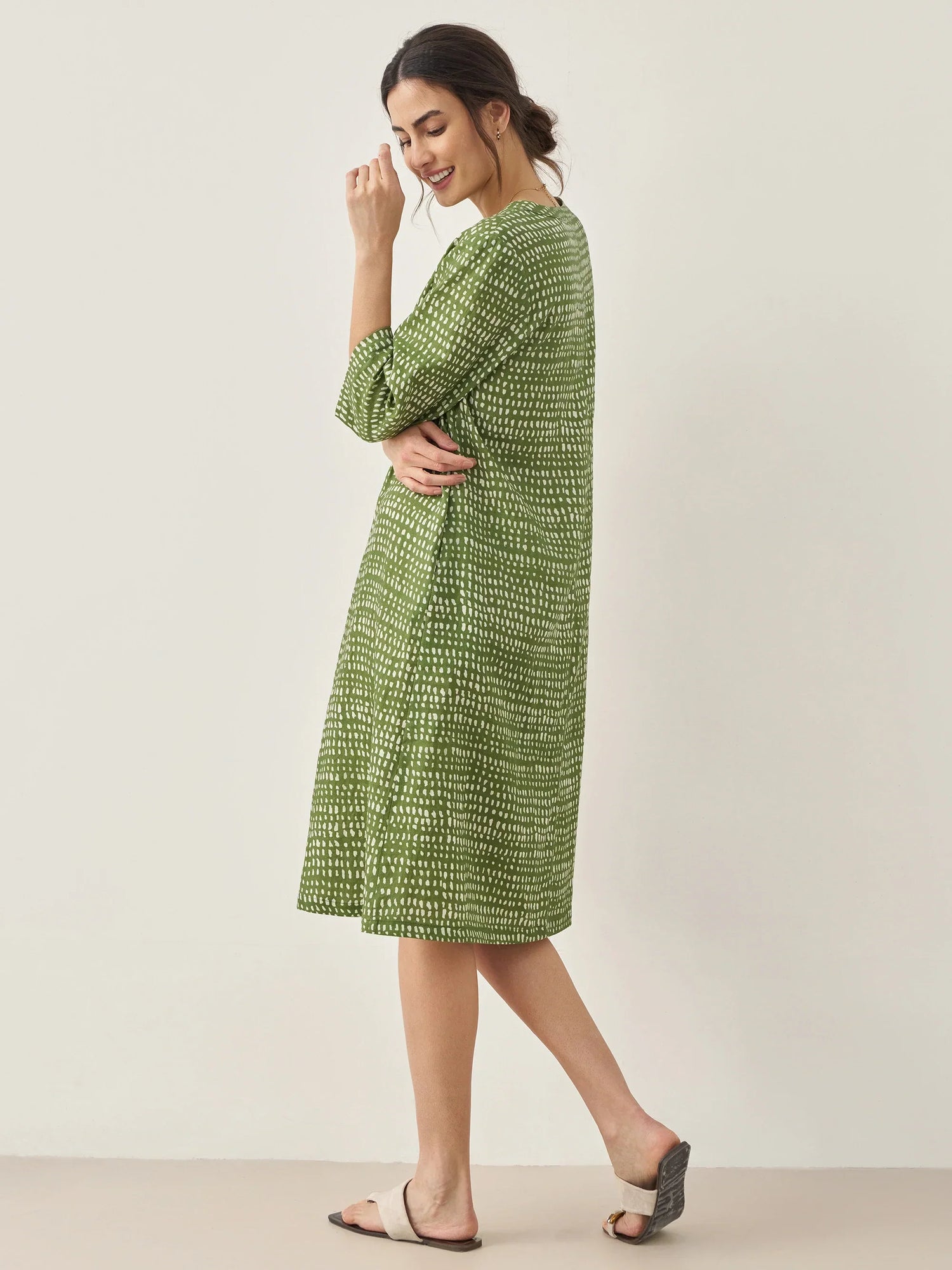 100% Linen V-Neck Dot Mini Dress LIRA by LINTICO