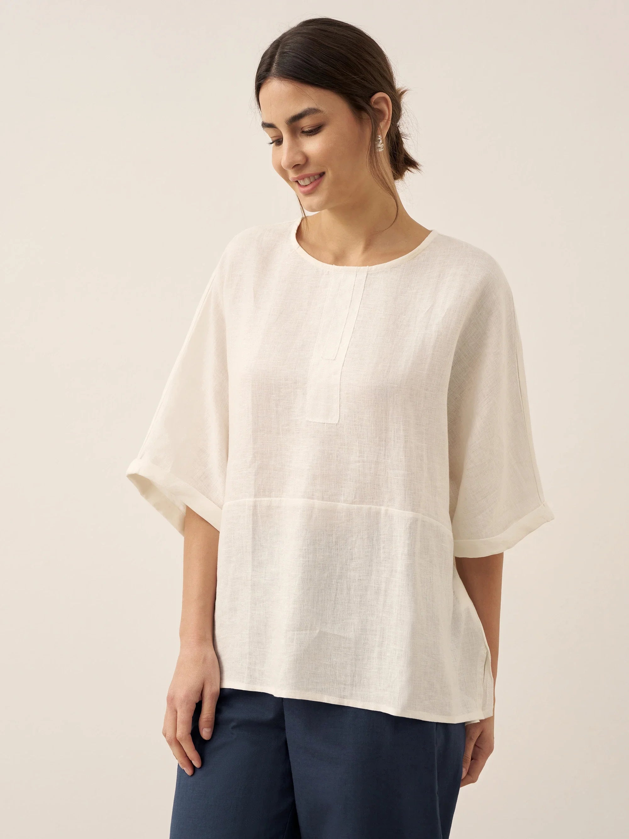 100% Linen Round Neck Mid-Sleeve Top ROBYN by LINTICO